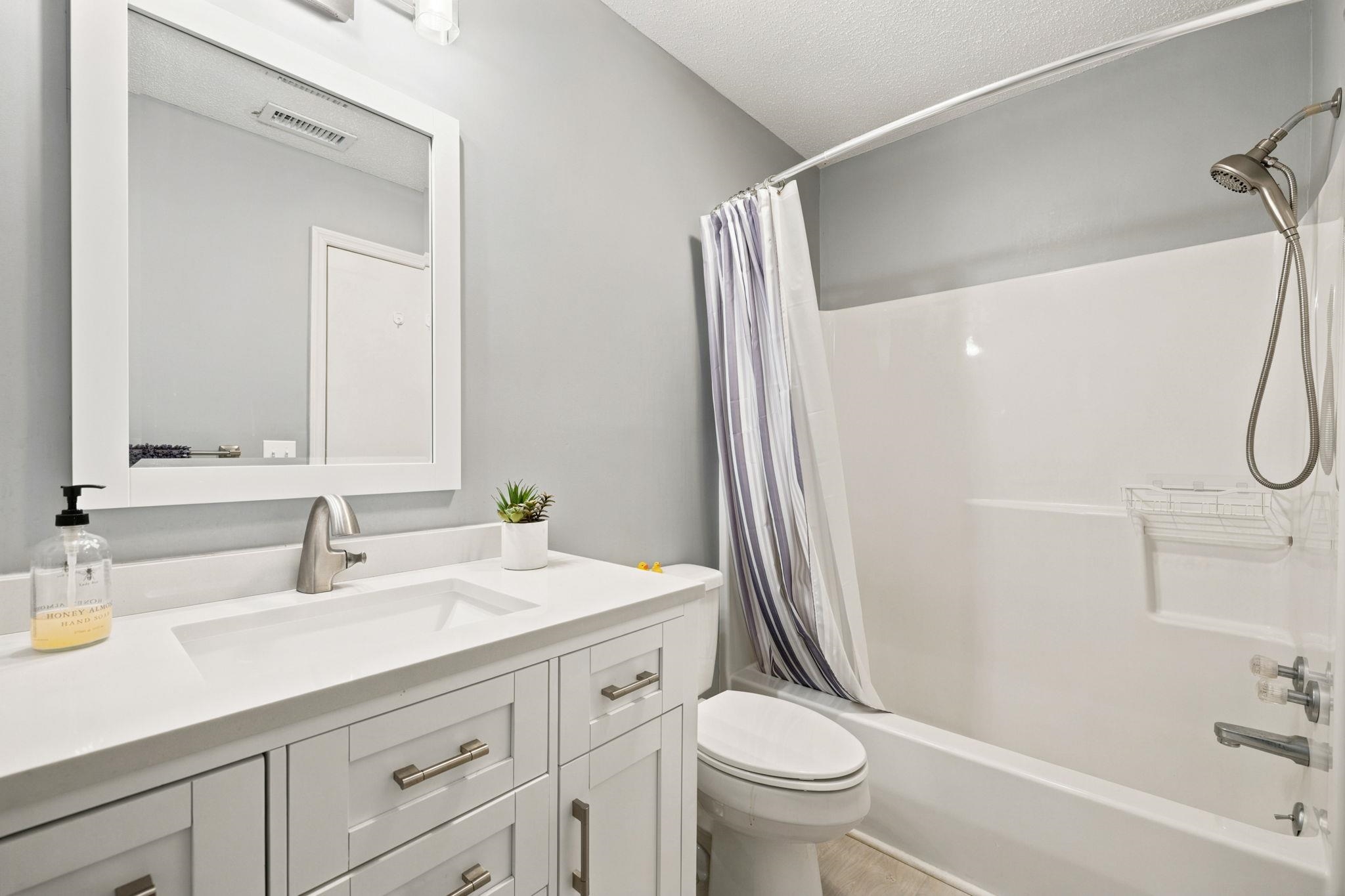 140 Spanish Oak Ct. Property Photo 23