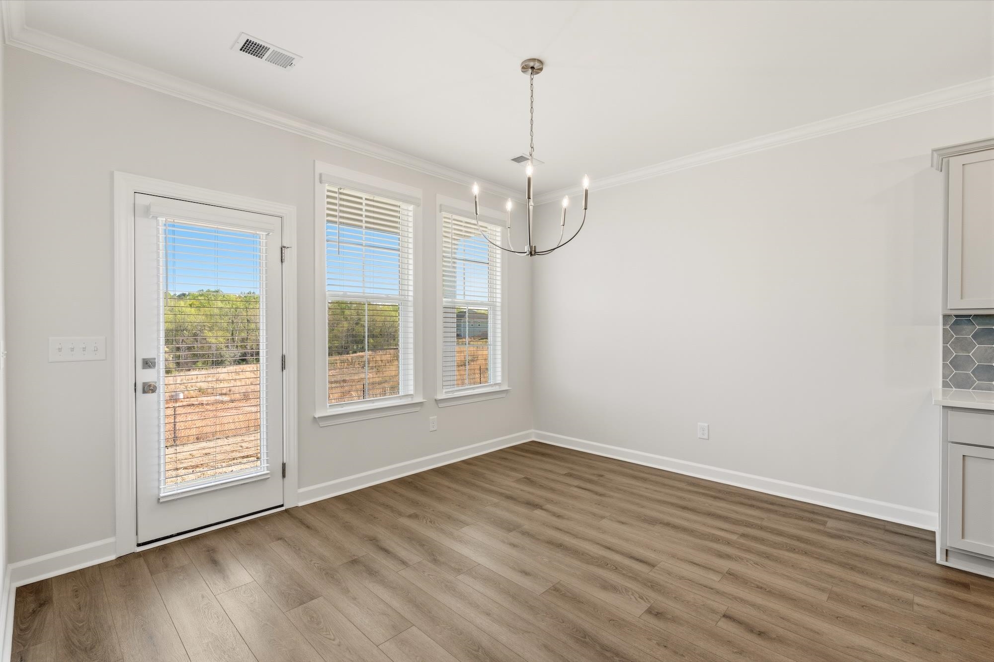 6244 Zoe Way Property Photo 5