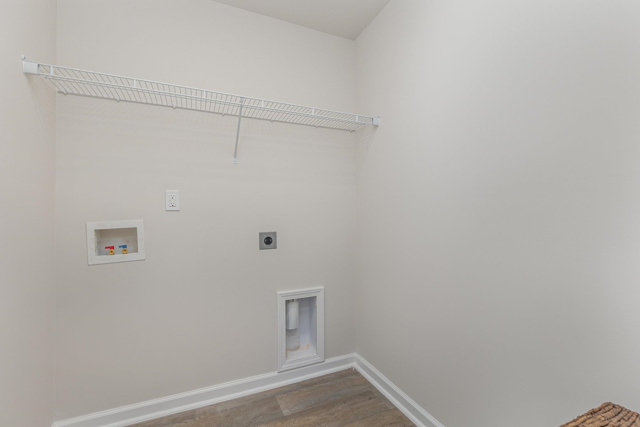 863 Old Pine Dr Property Photo 24
