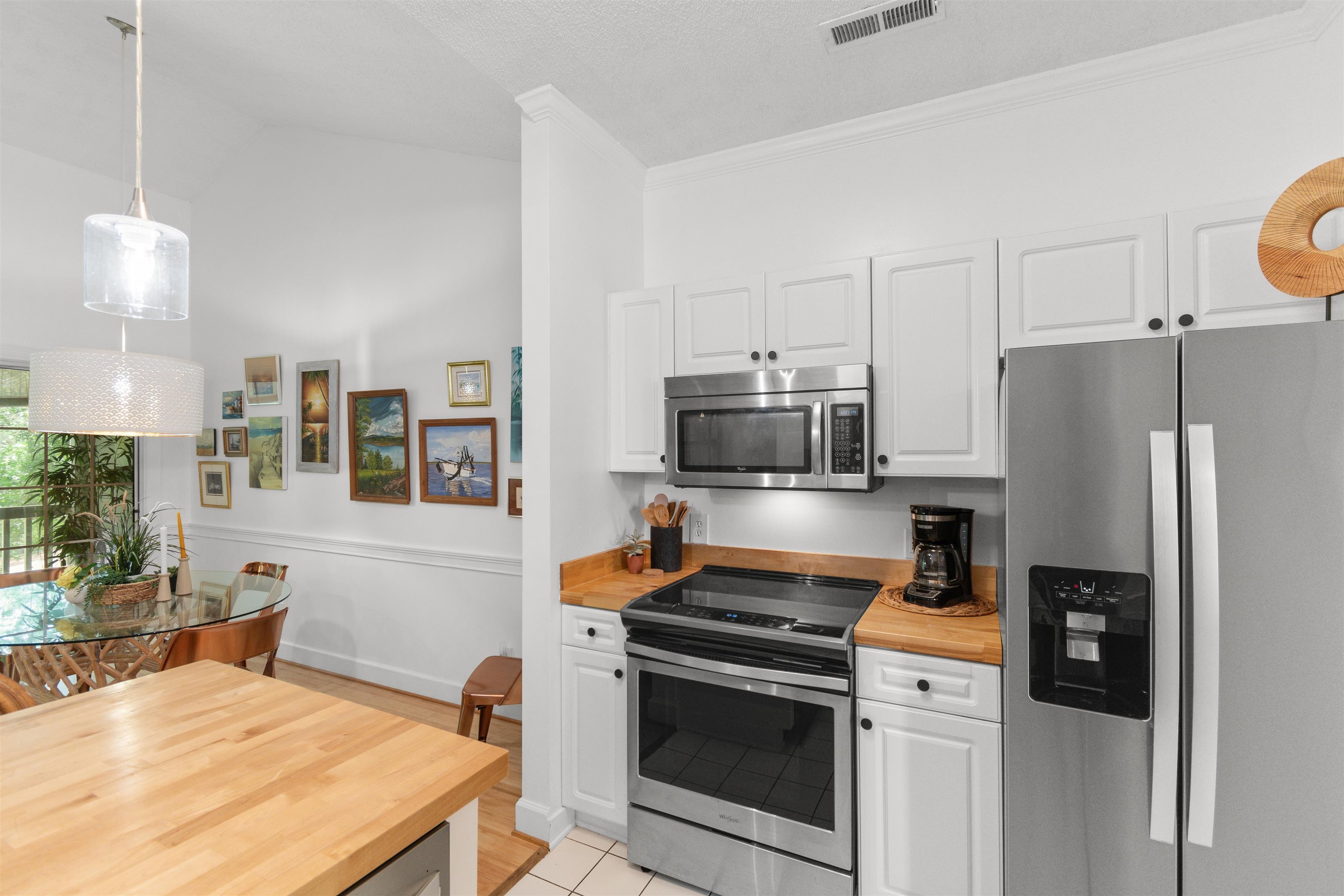694 Riverwalk Dr. Property Photo 10
