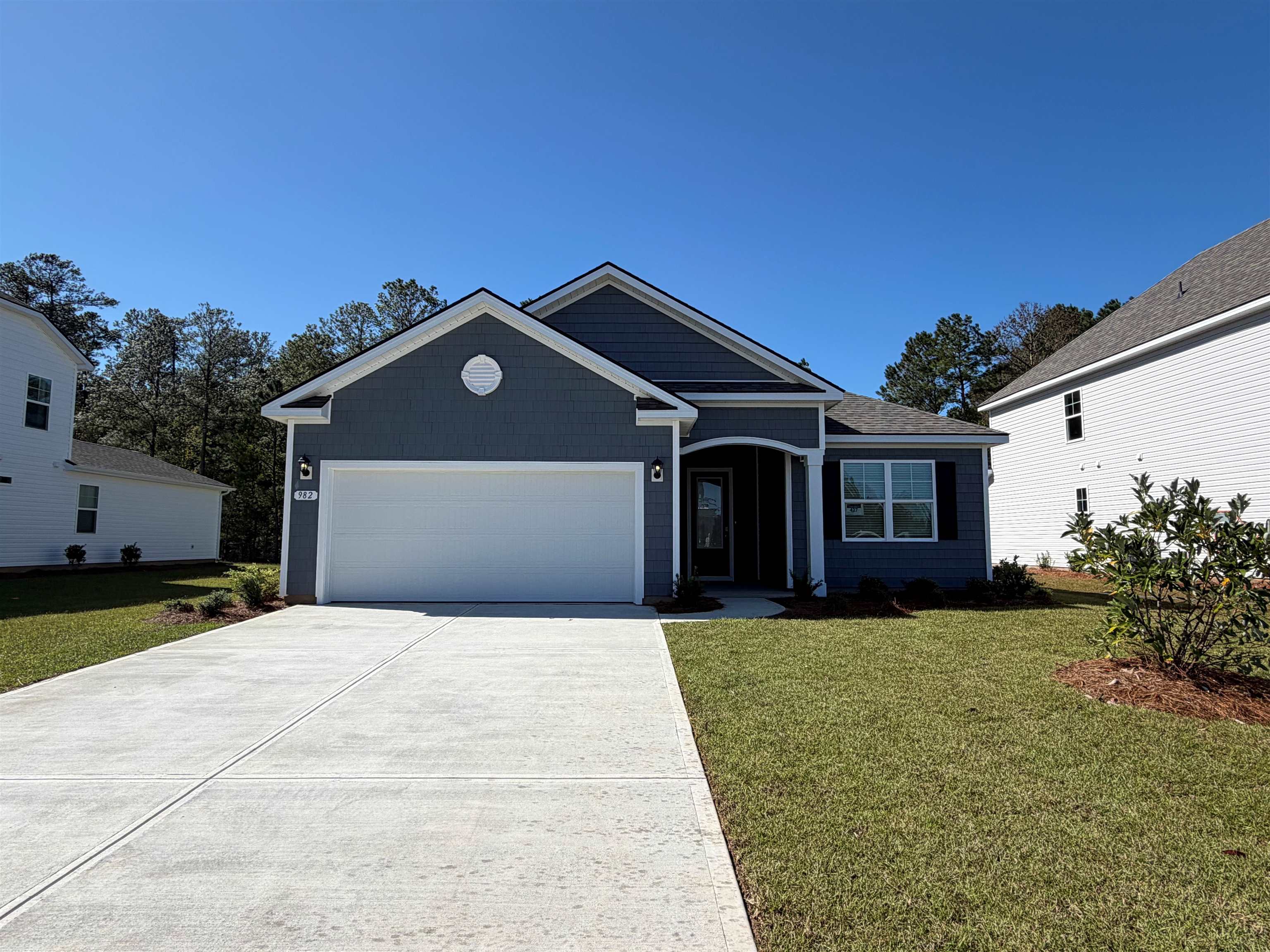 982 Ireland Dr. Property Photo 1