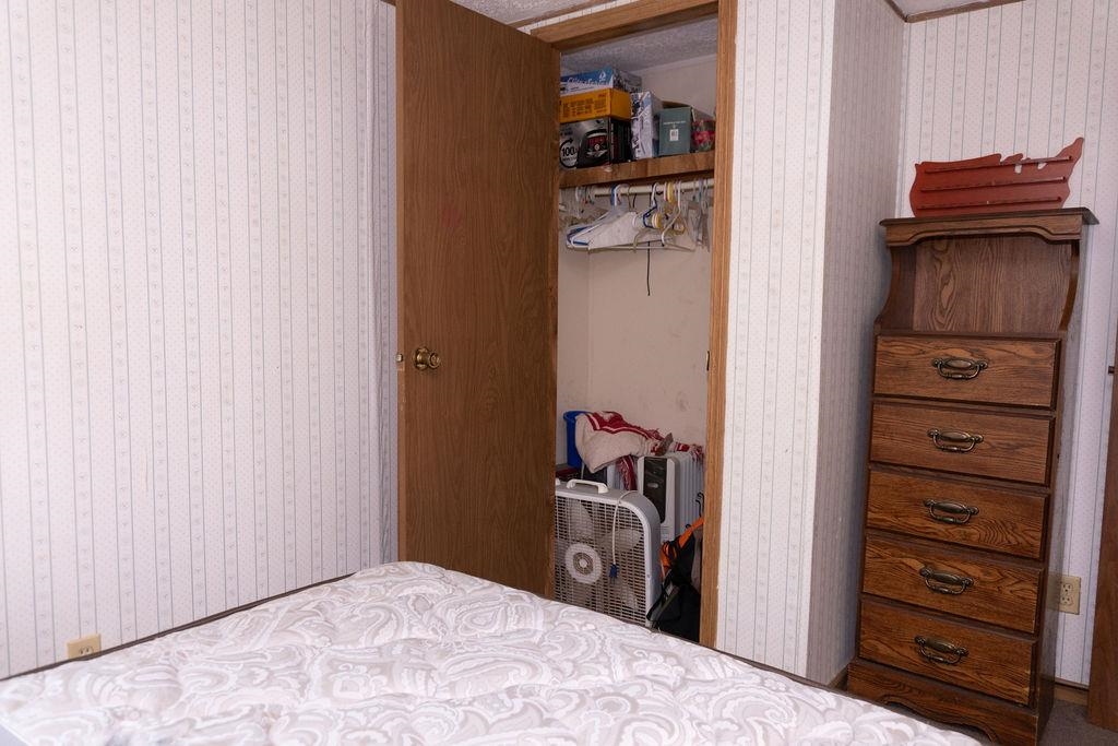1175 Pond View Dr. Property Photo 14