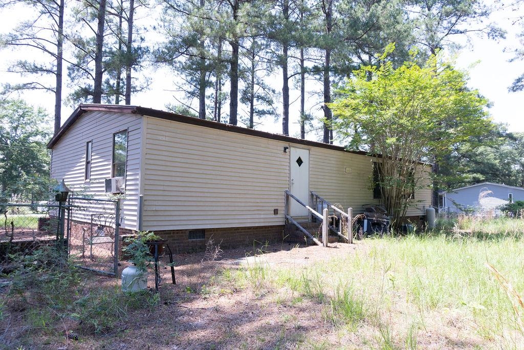 1175 Pond View Dr. Property Photo 18