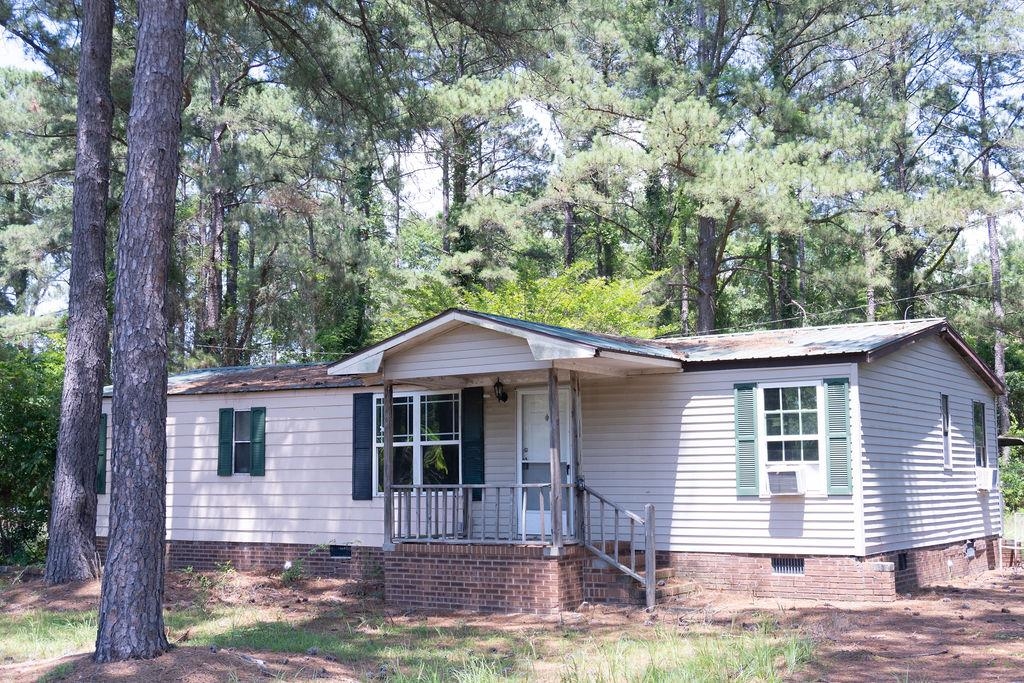 1175 Pond View Dr. Property Photo 20