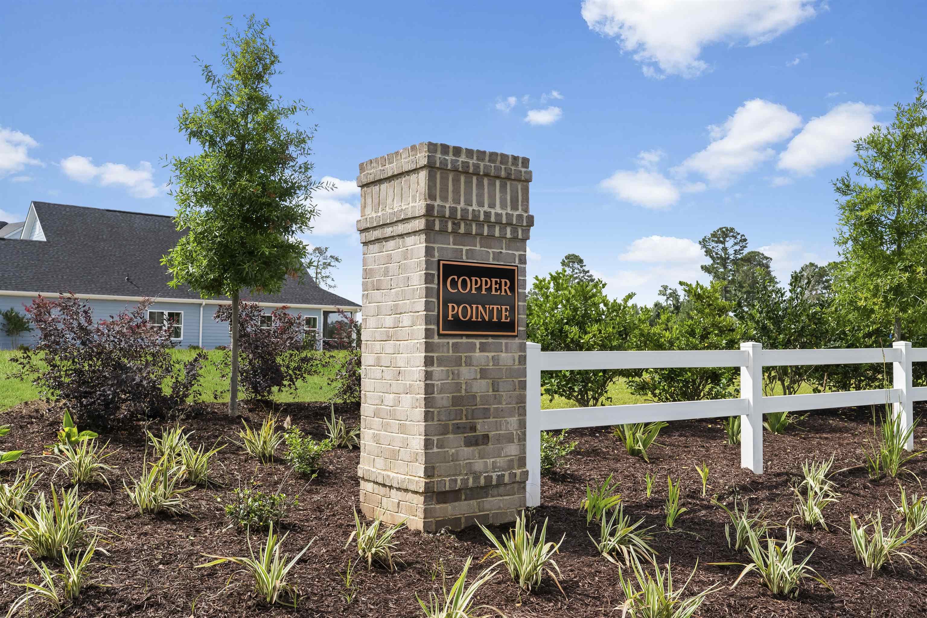 136 Copper Pointe Loop Property Photo 2