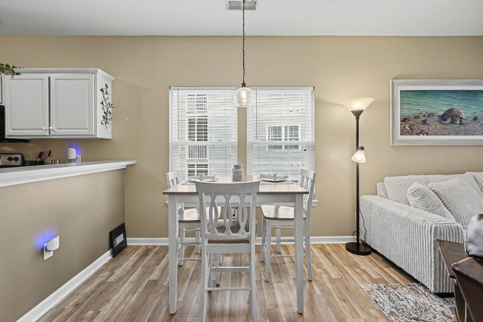 2478 Coastline Ct. Property Photo 7