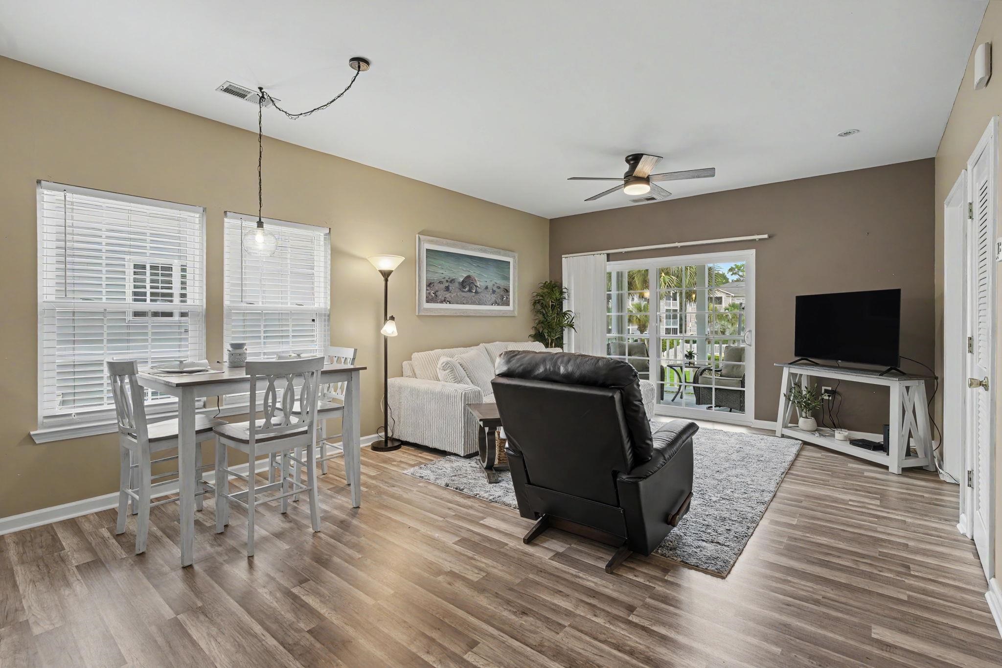 2478 Coastline Ct. Property Photo 8
