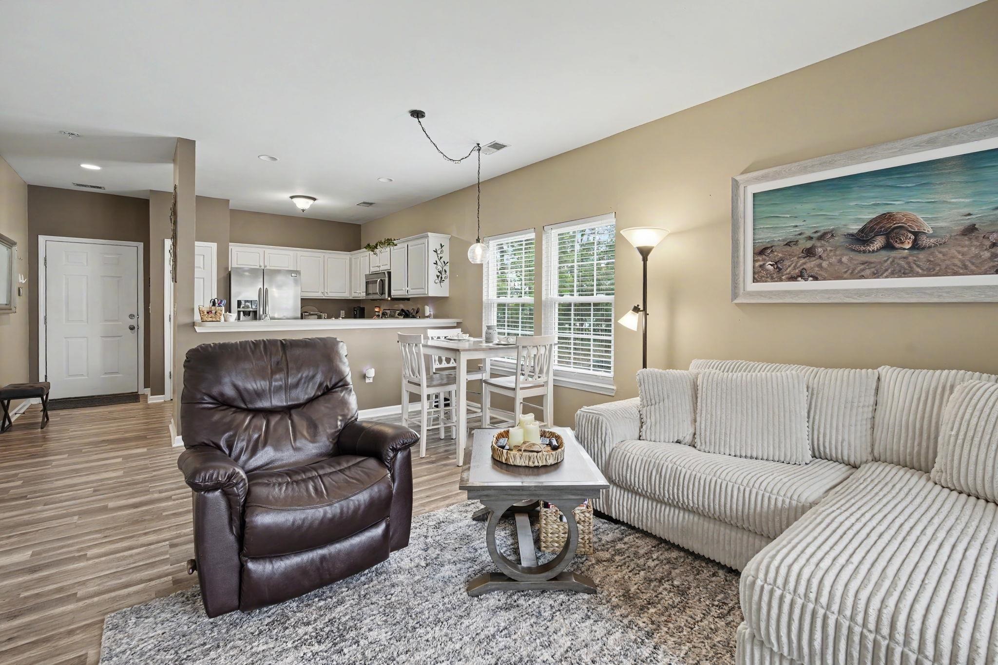 2478 Coastline Ct. Property Photo 11