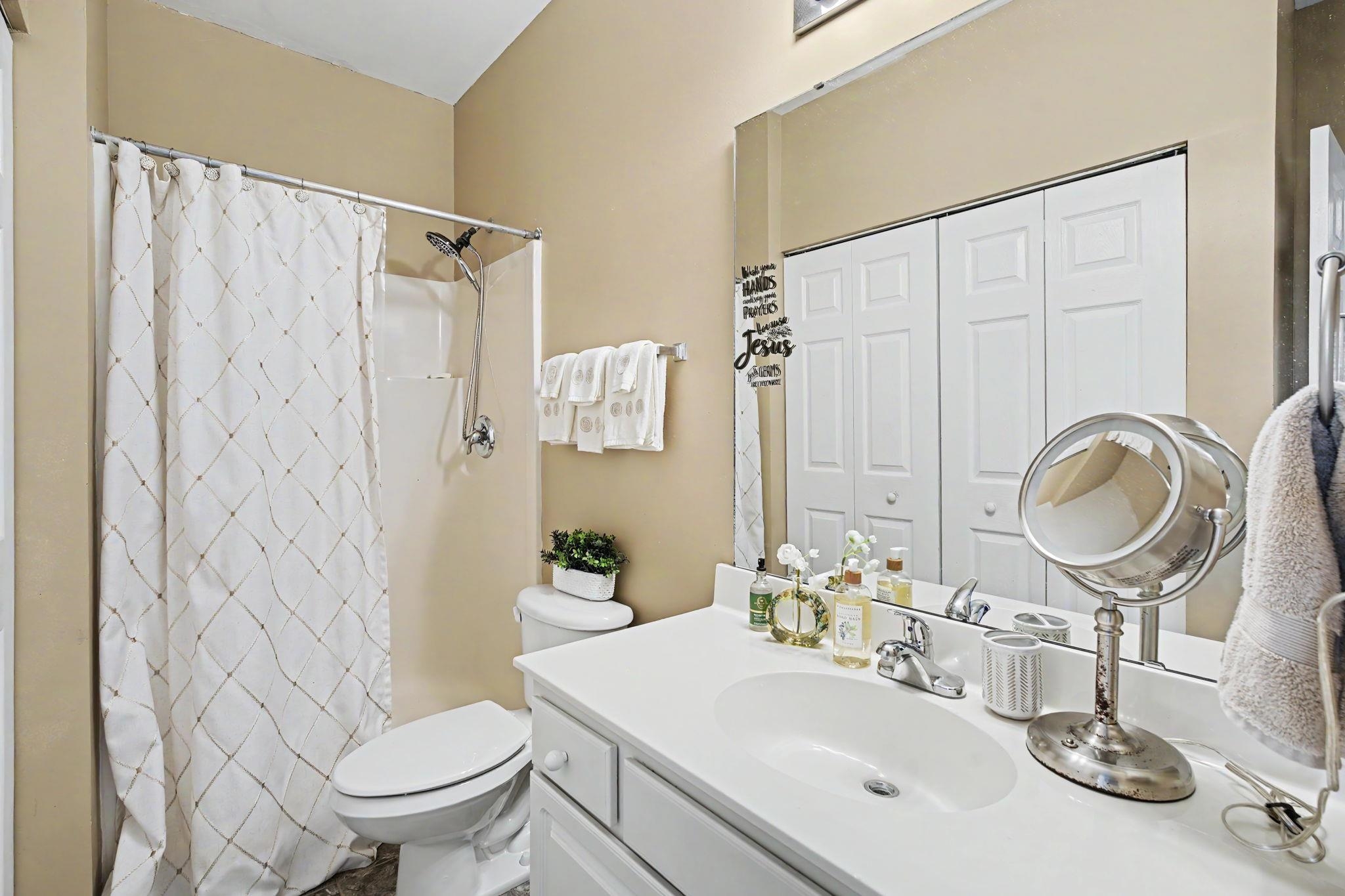 2478 Coastline Ct. Property Photo 16