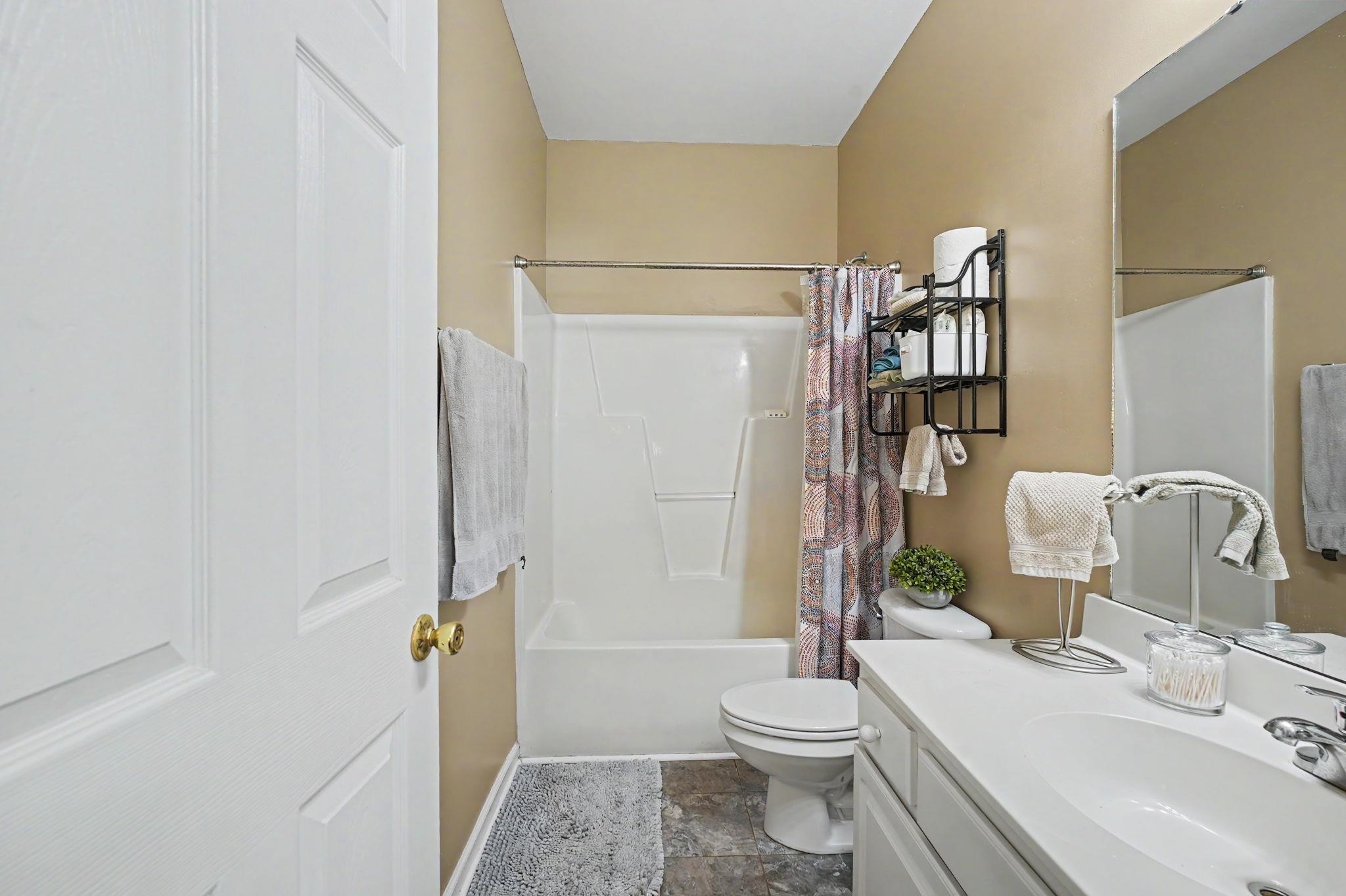 2478 Coastline Ct. Property Photo 18