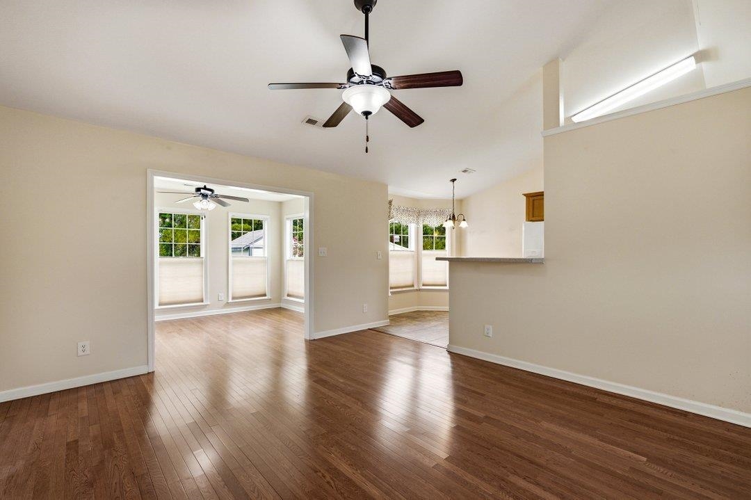 1121 Augustus Dr. Property Photo 5