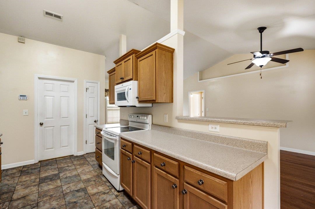 1121 Augustus Dr. Property Photo 11