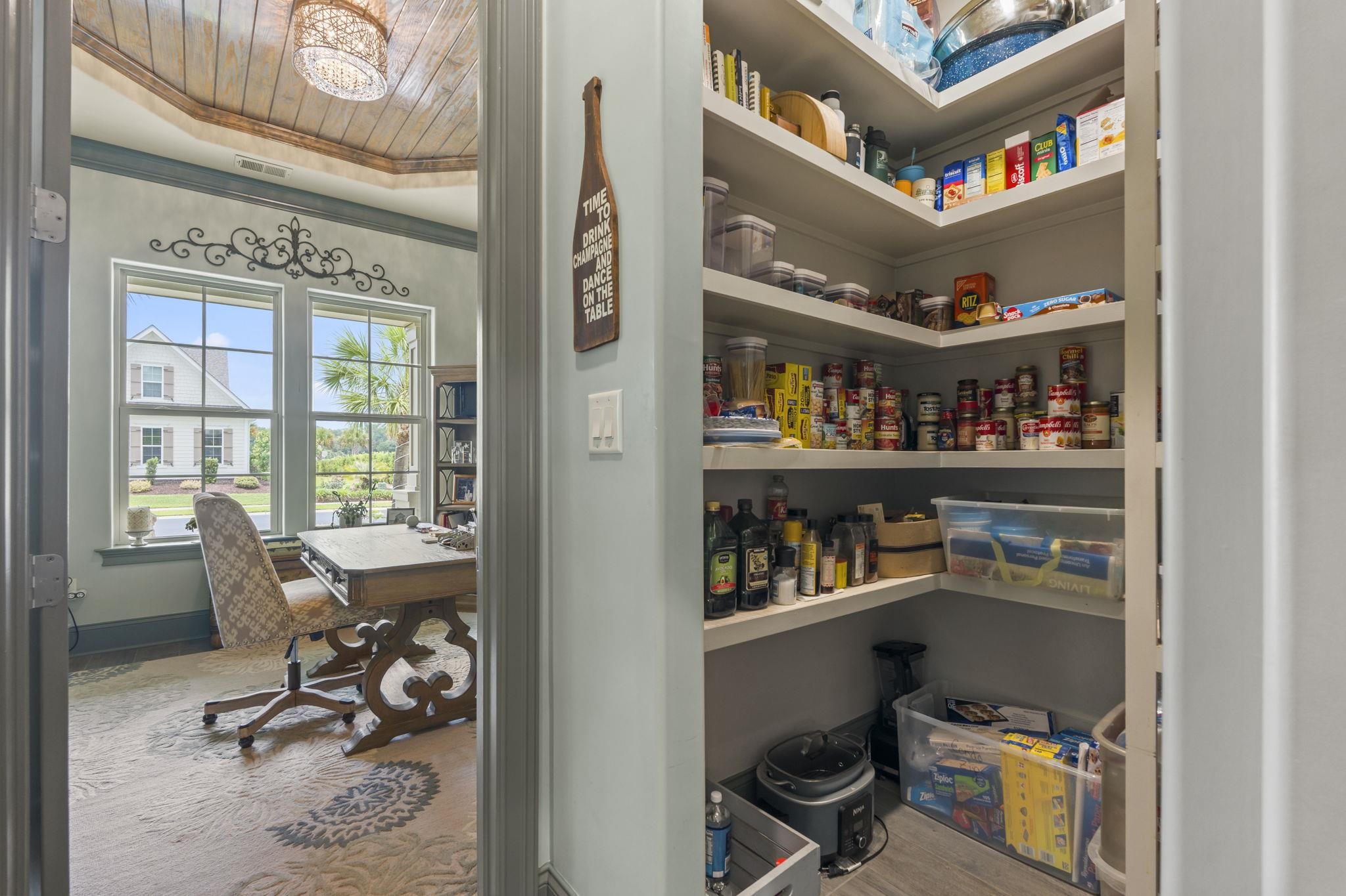 5972 Bolsena Place Property Photo 18