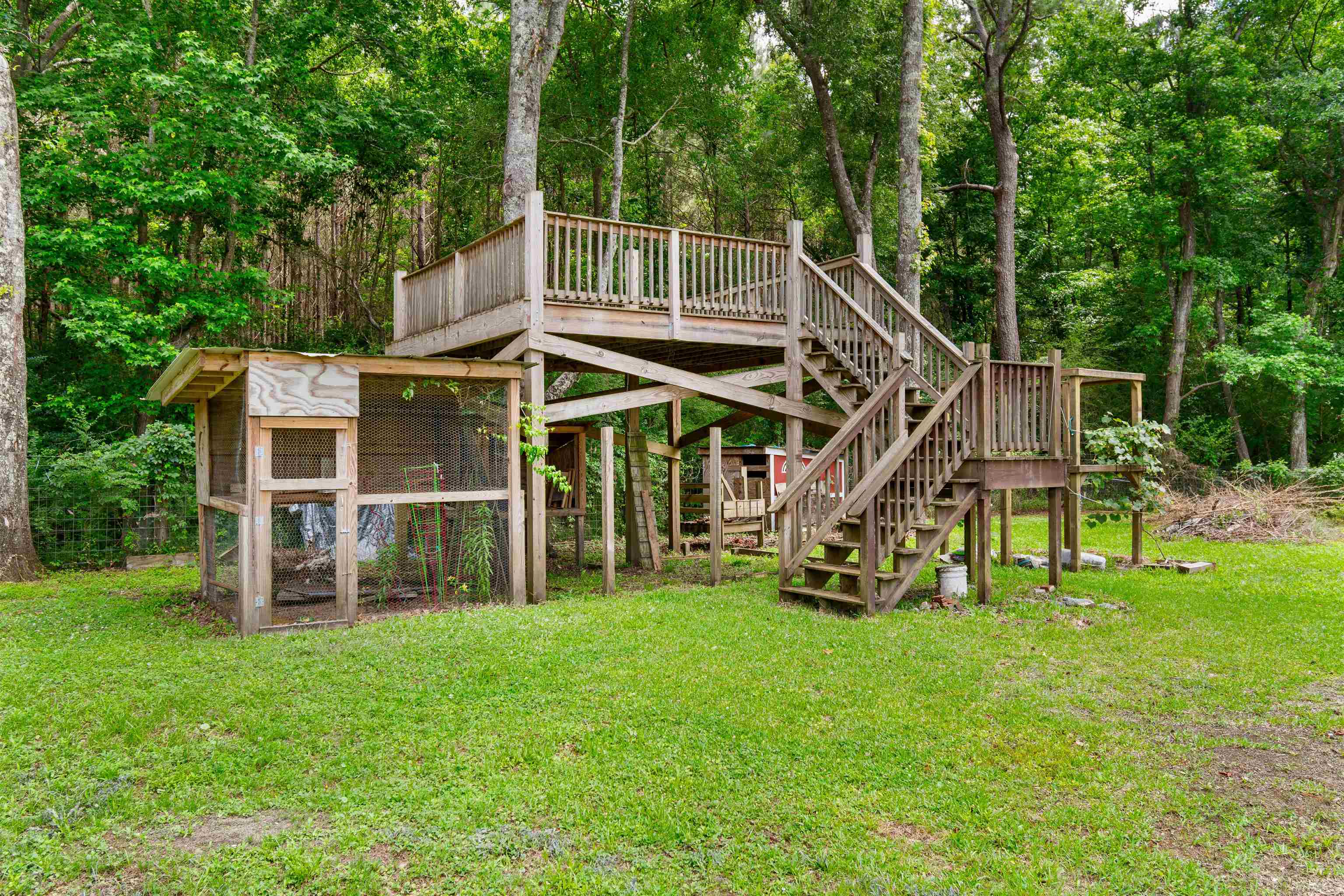 98 Wolf Dr. Property Photo 27