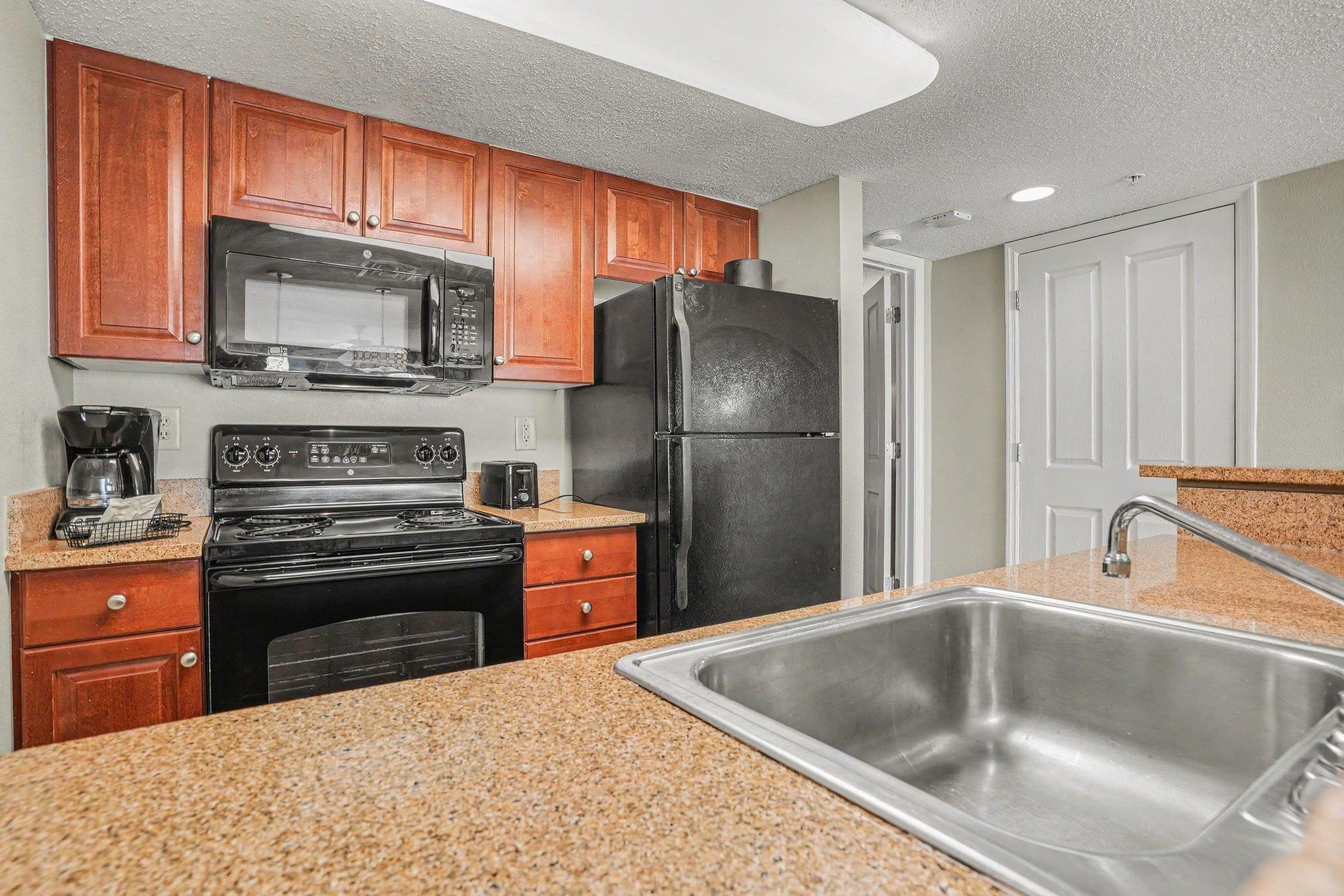 5200 N Ocean Blvd. Property Photo 7