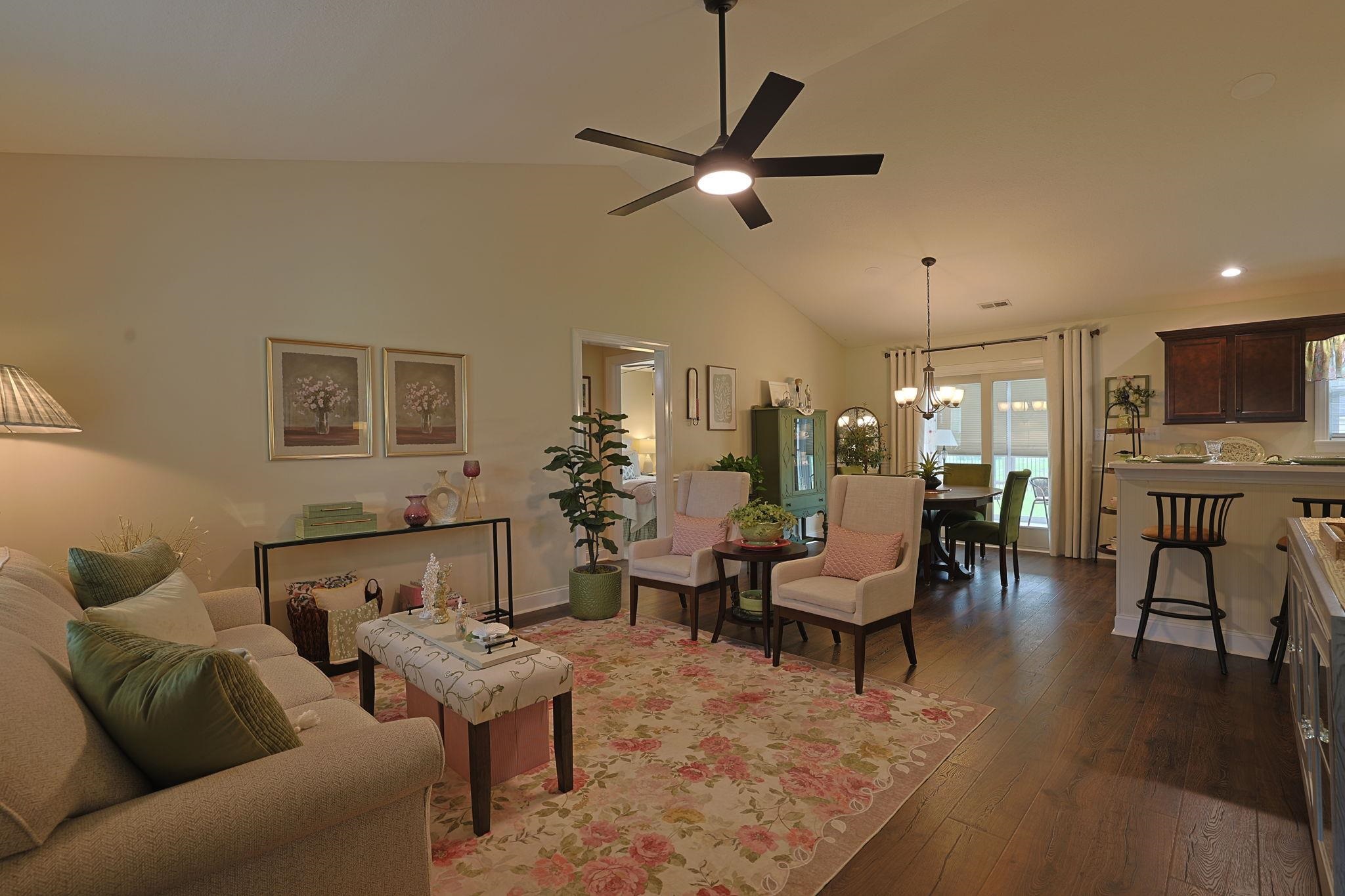 469 Oakham Dr. Property Photo 2