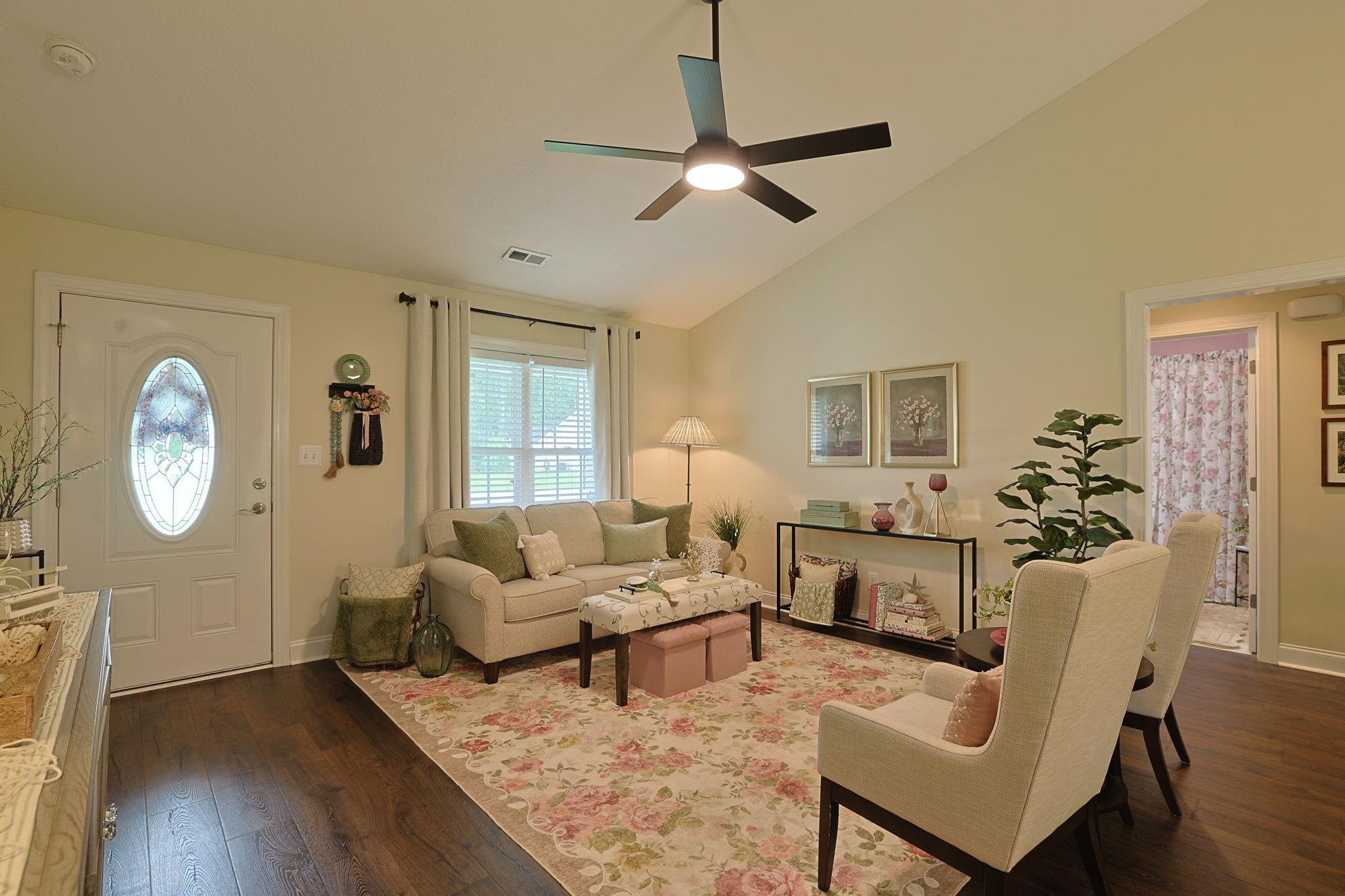 469 Oakham Dr. Property Photo 4