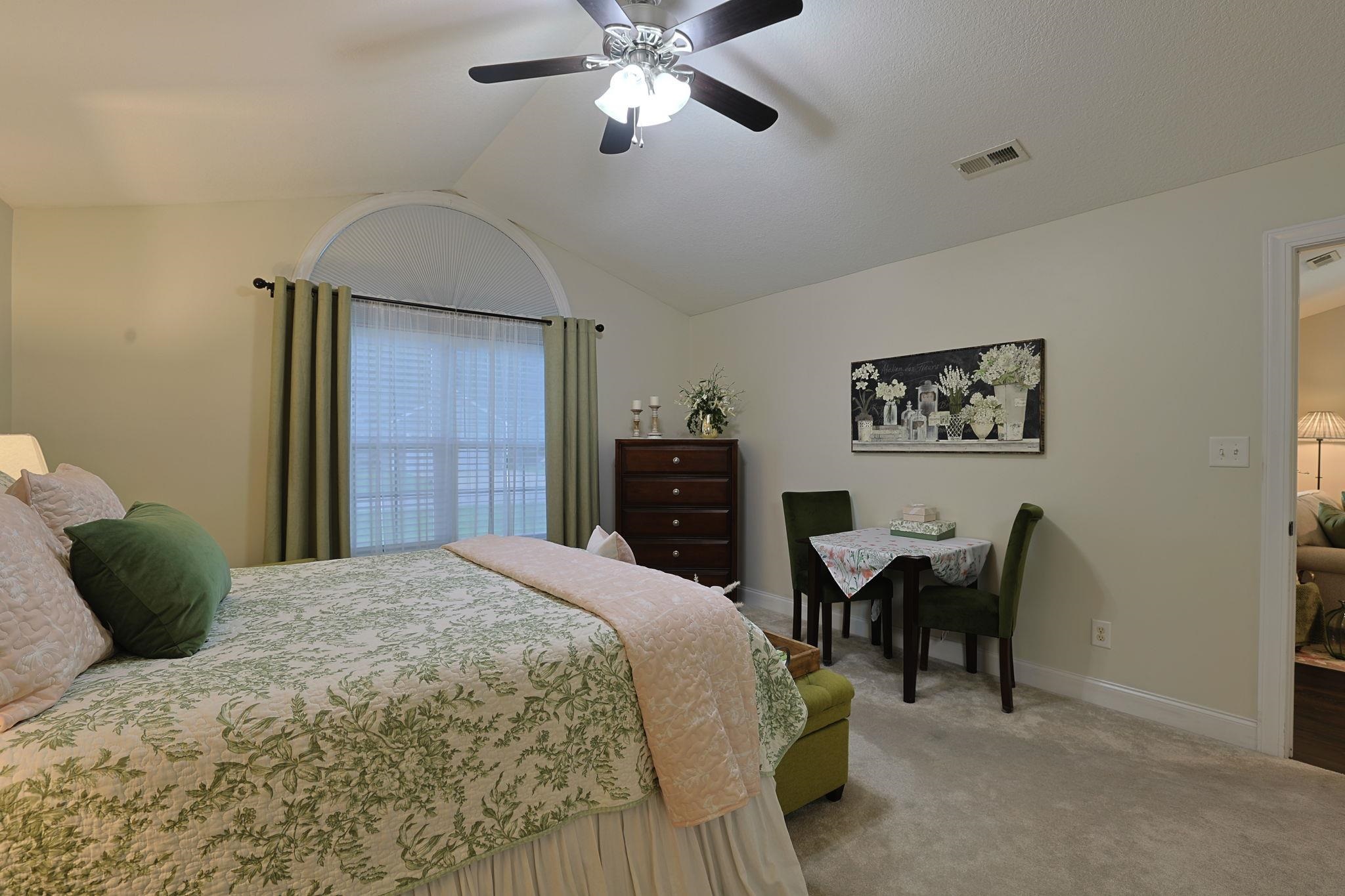 469 Oakham Dr. Property Photo 14