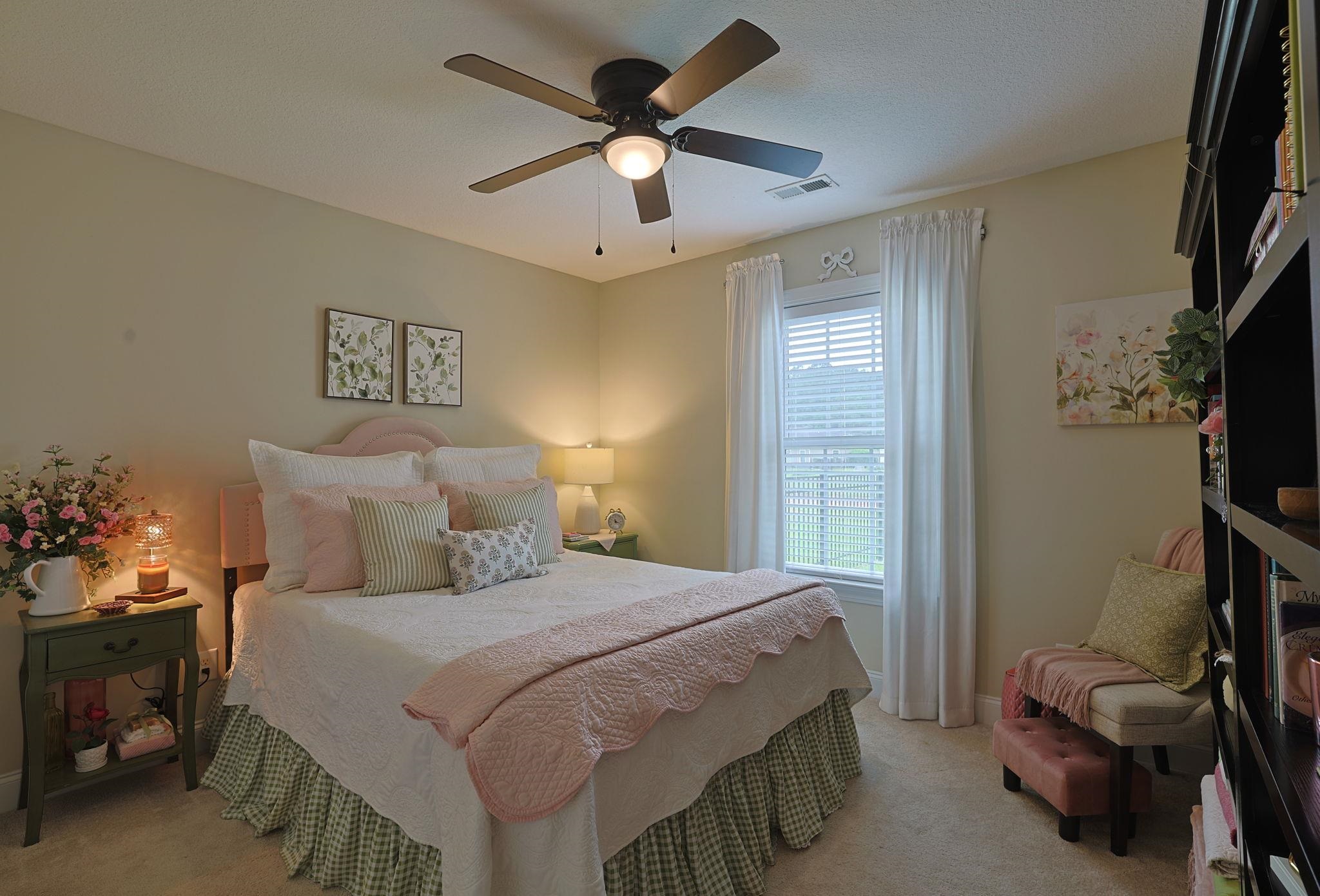 469 Oakham Dr. Property Photo 17