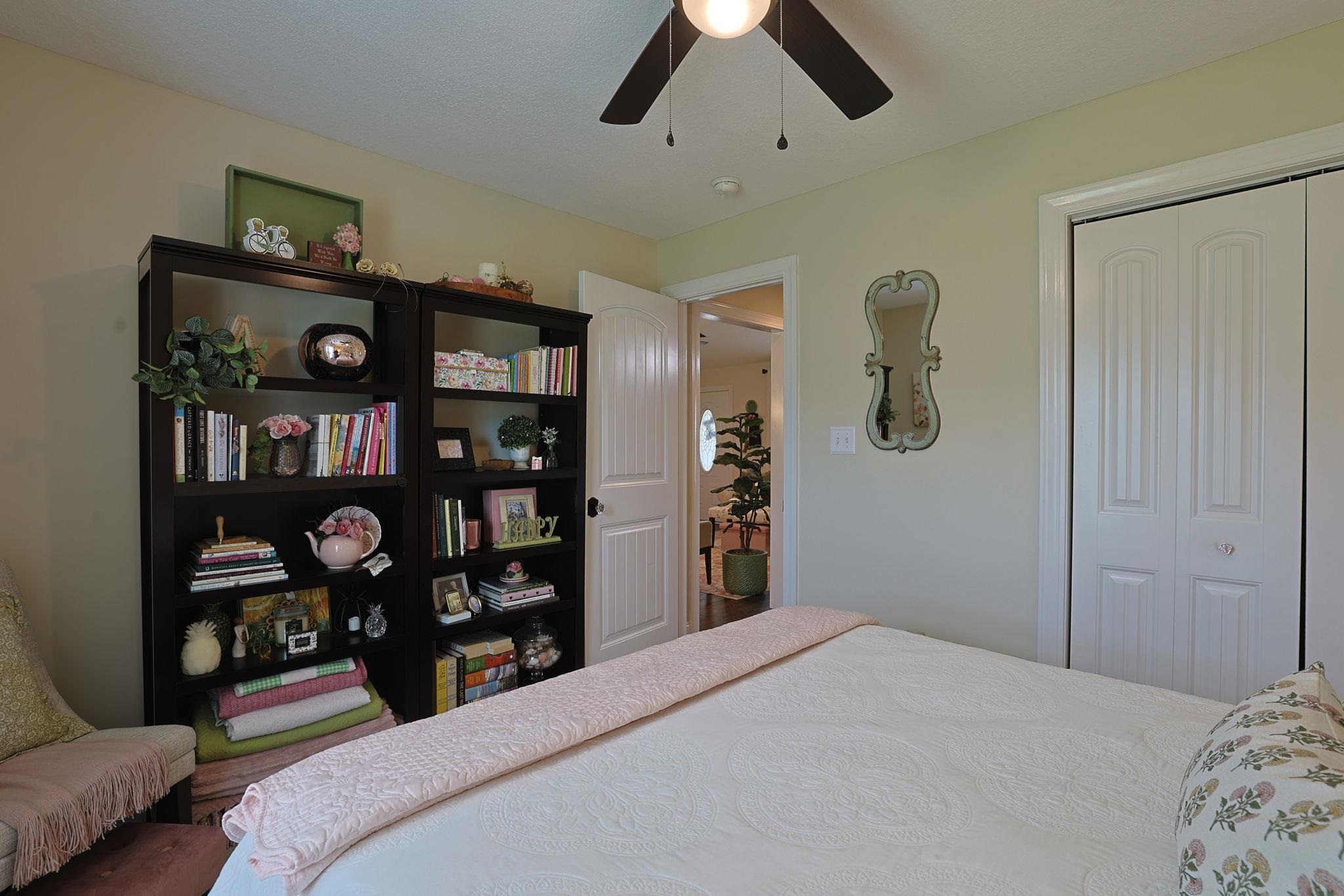 469 Oakham Dr. Property Photo 18
