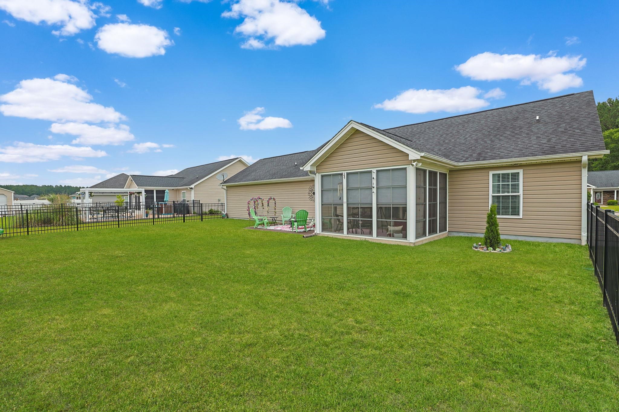469 Oakham Dr. Property Photo 28