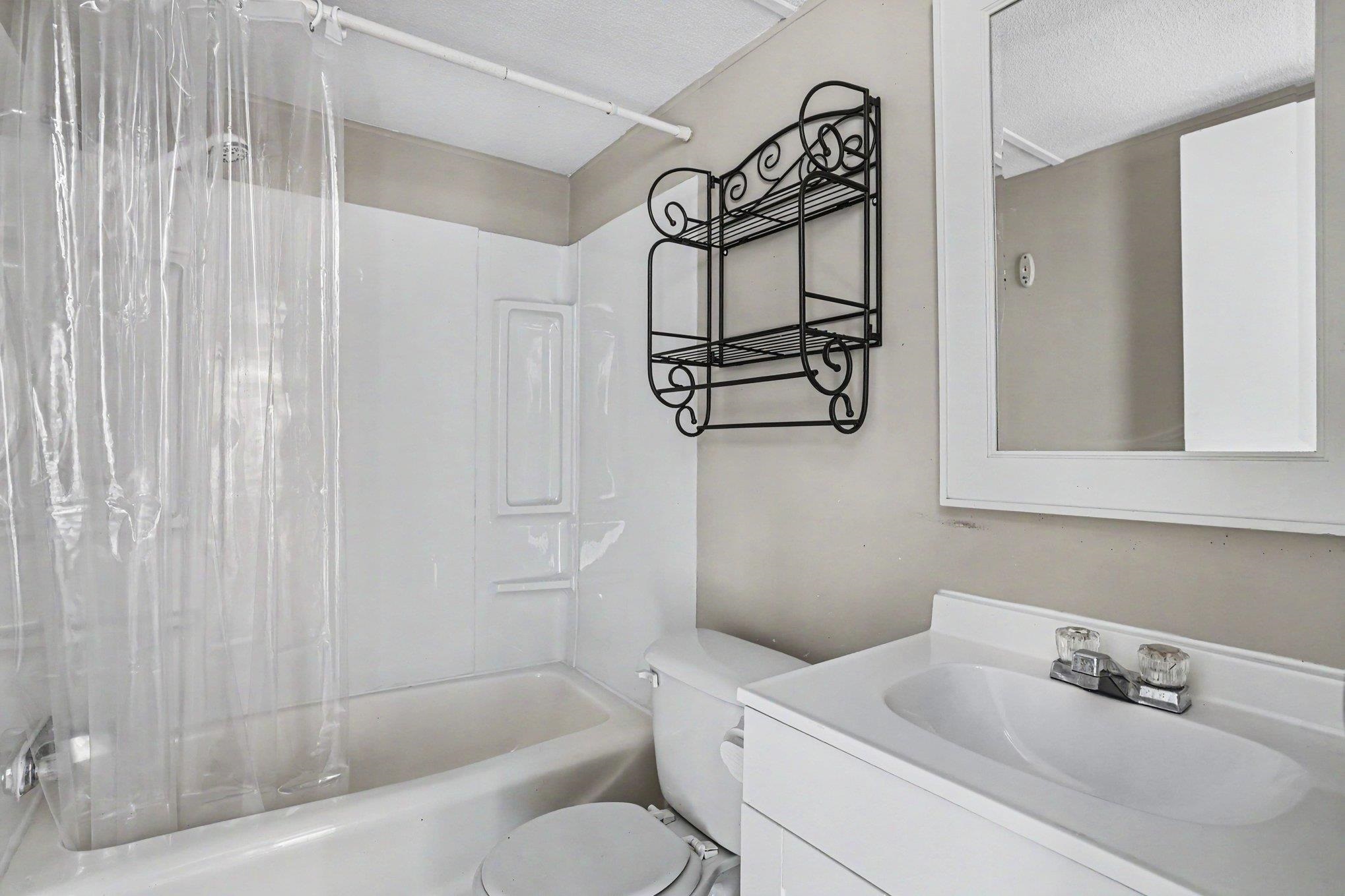 1017 Franks Ln. Property Photo 10