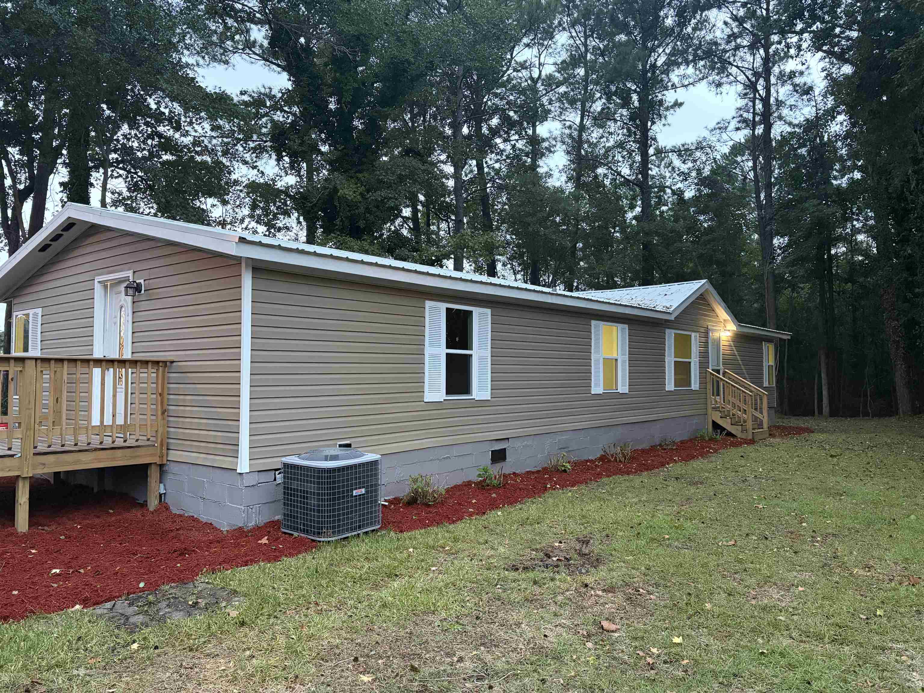1922 N Twisted Oak Dr. Property Photo 1