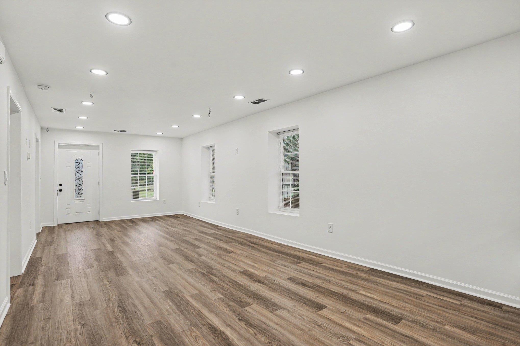 3427 Church St. Property Photo 5