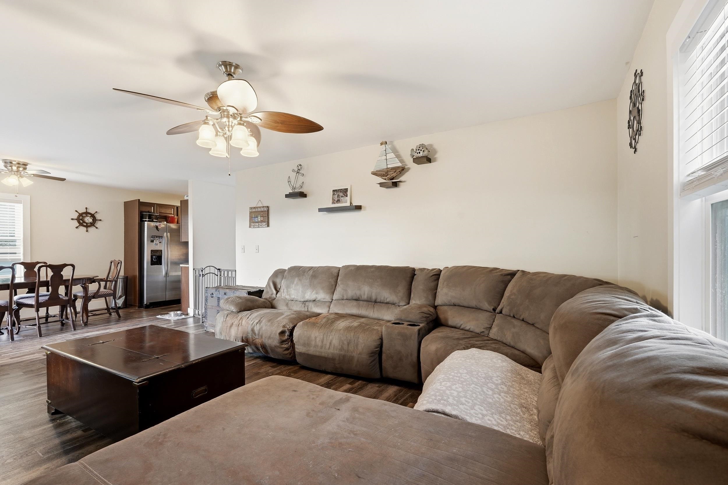 522 Lake Park Dr. Property Photo 8