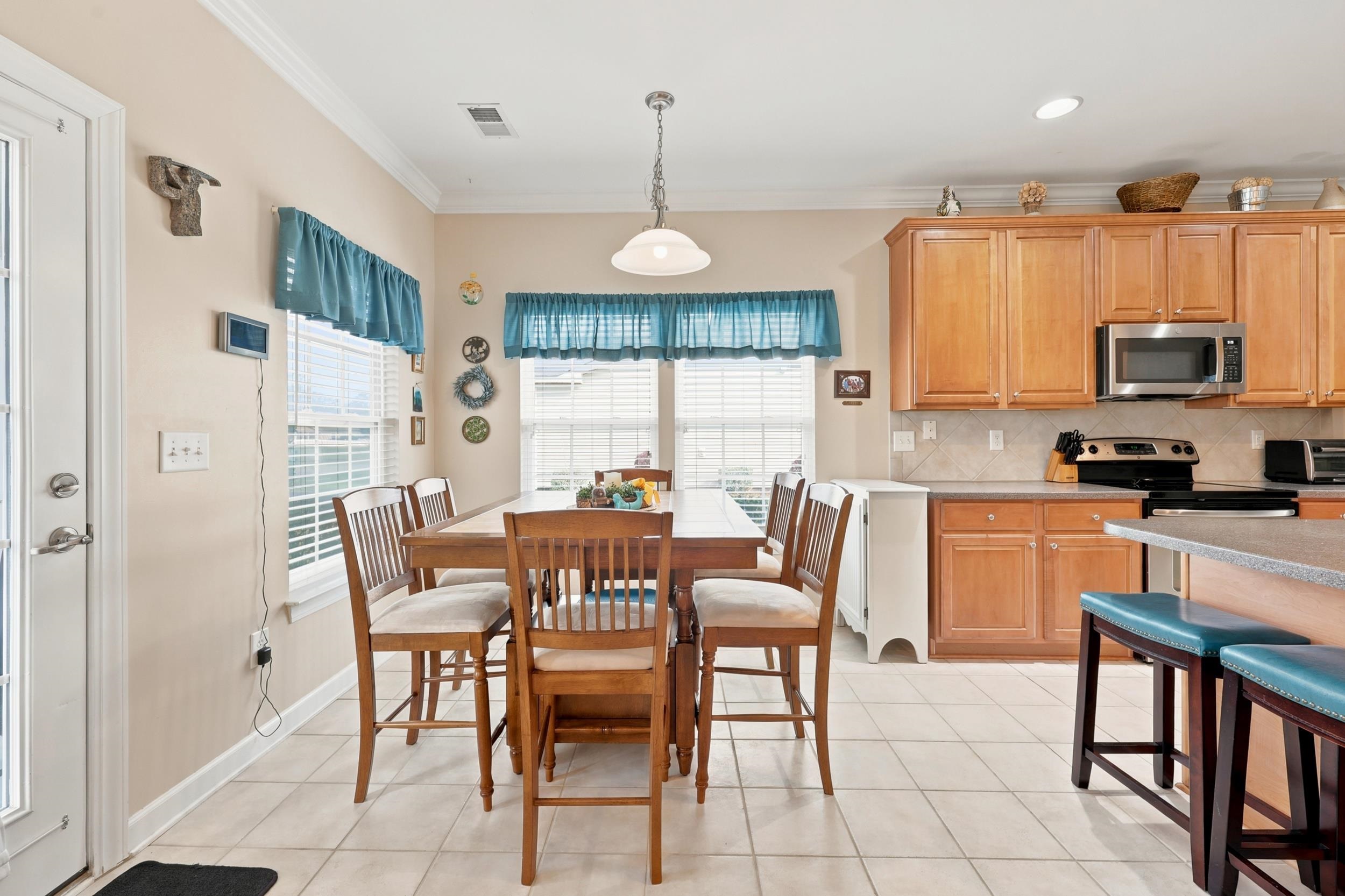 148 Glenmoor Dr. Property Photo 10