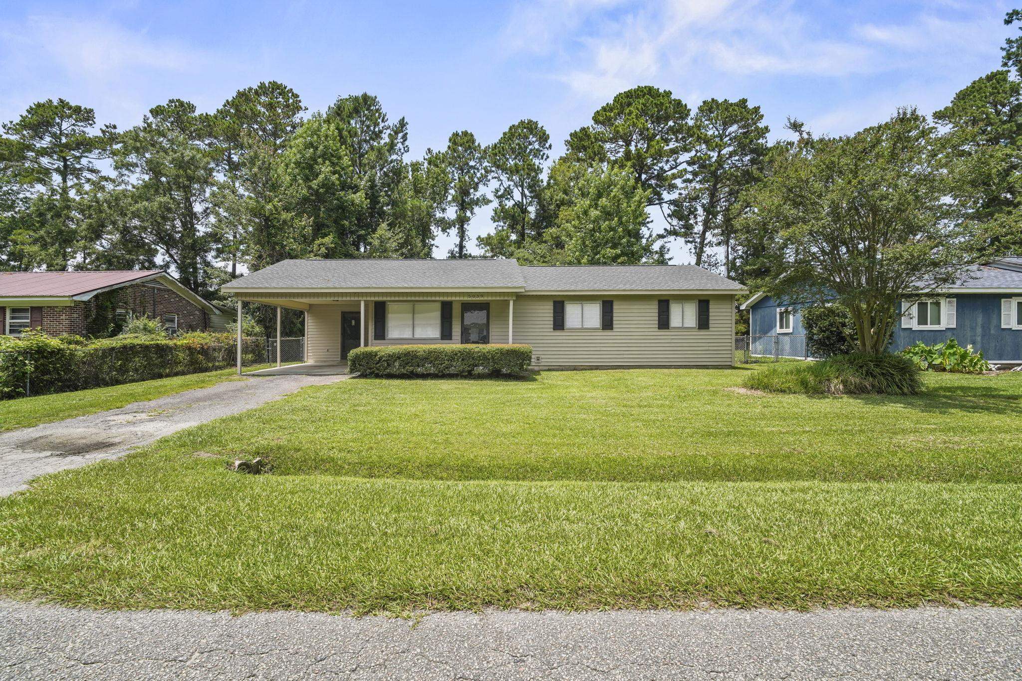 5039 Watergate Dr. Property Photo 1