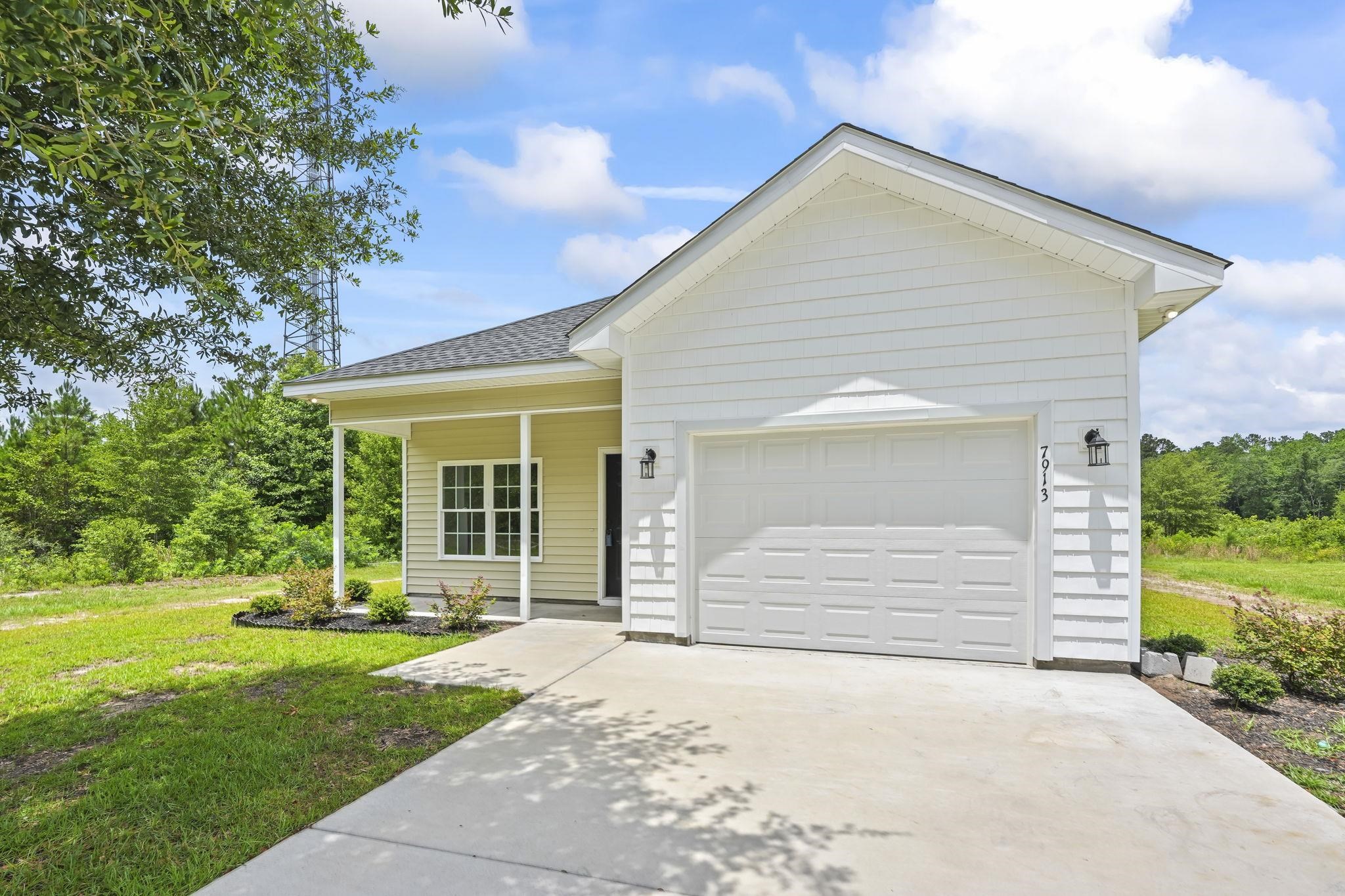 7913 E Highway 19 Property Photo 2