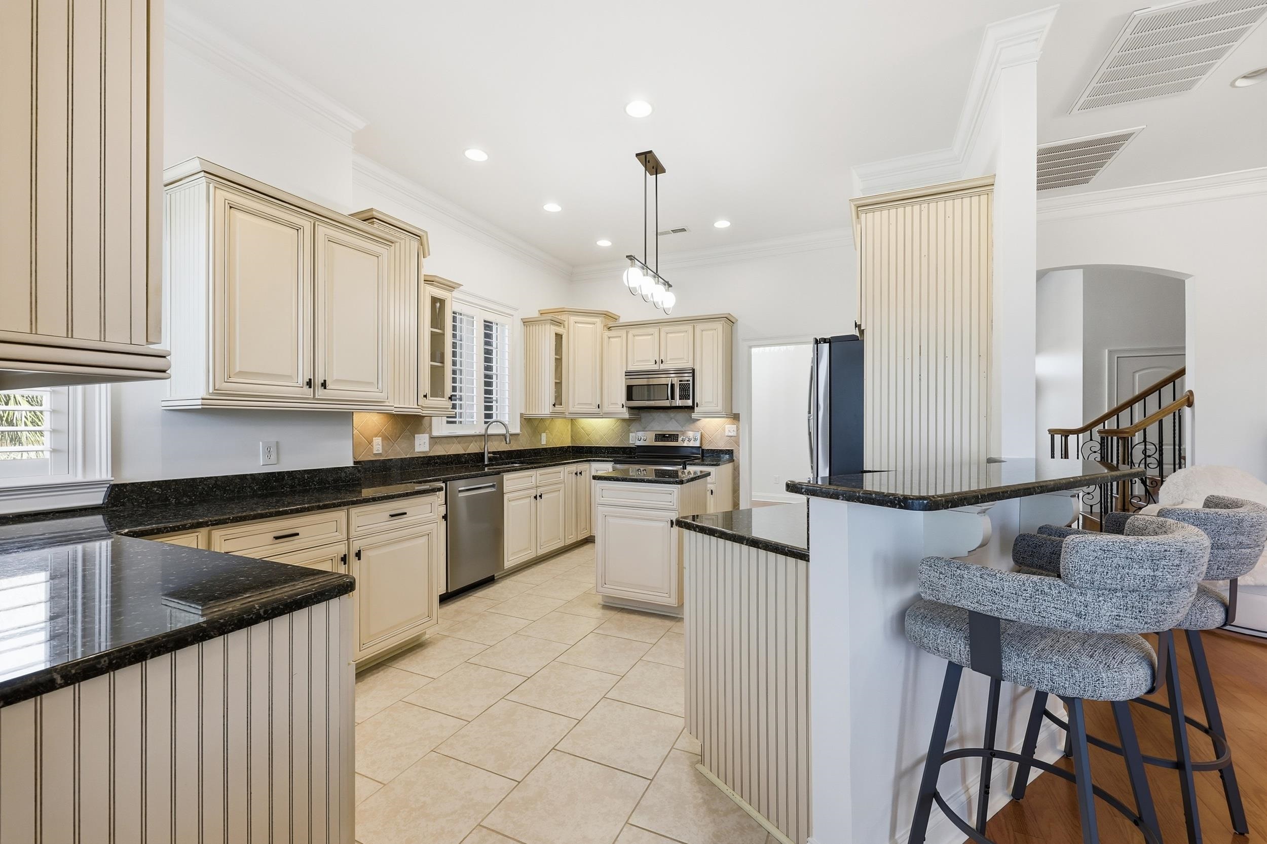 1019 Bluffview Dr. Property Photo 13