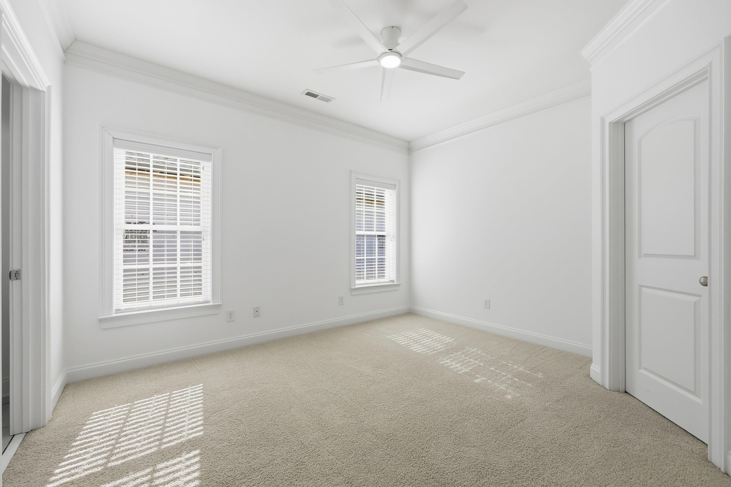 1019 Bluffview Dr. Property Photo 25