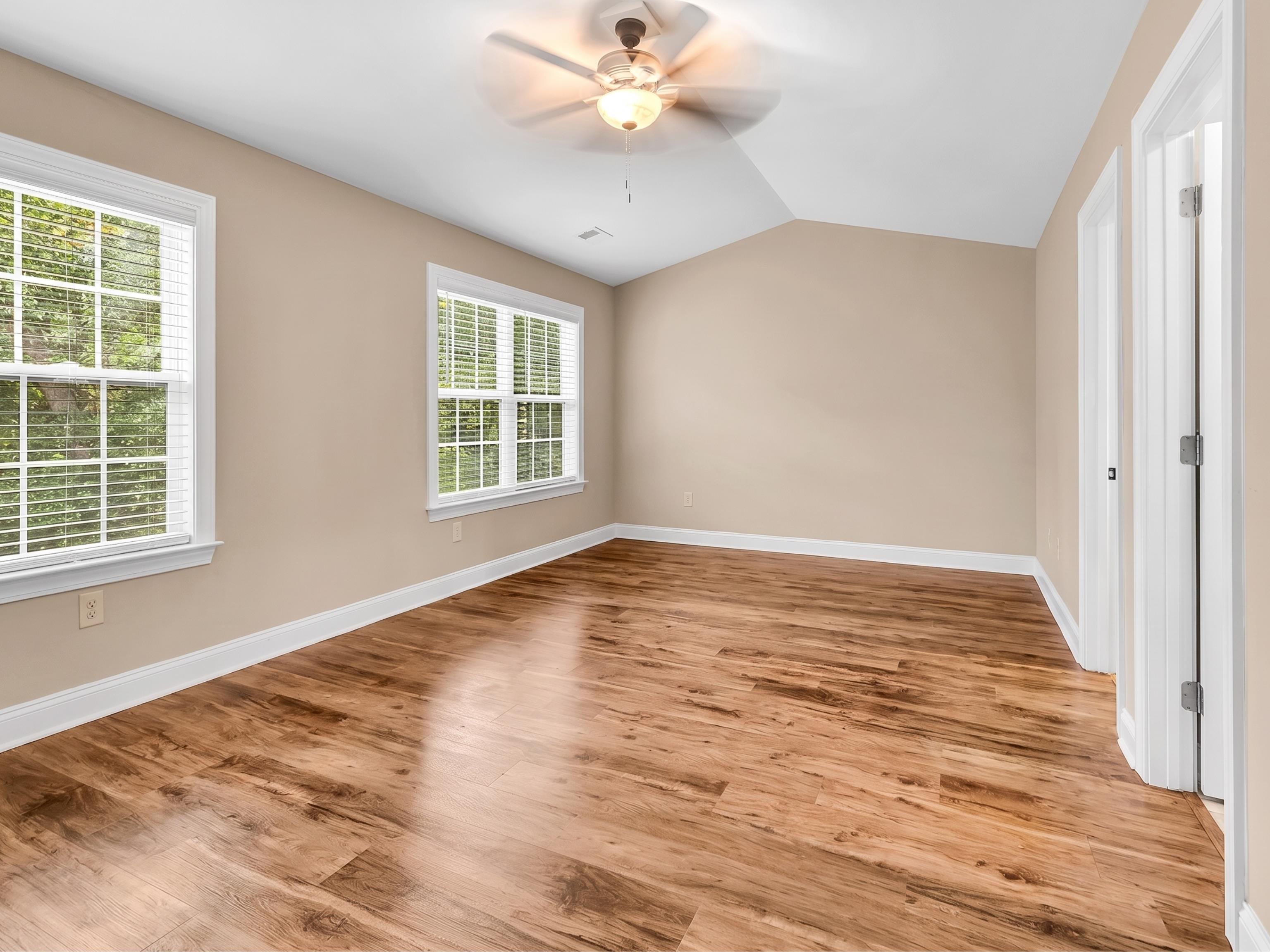 581 Bend Ave. Property Photo 33