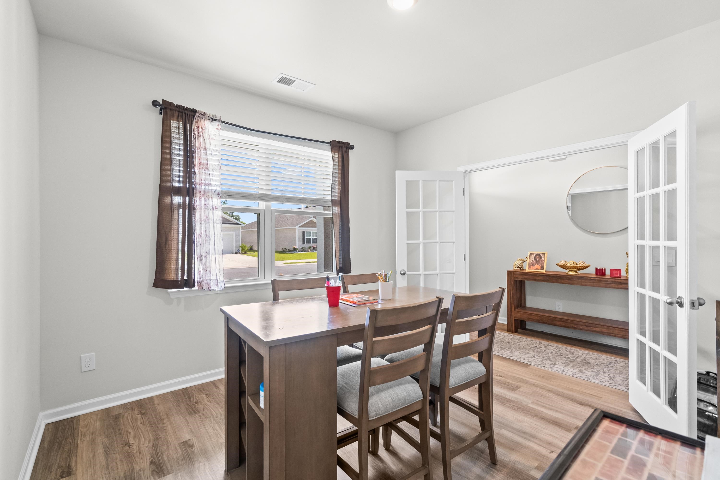 304 Picnic Basket Pl. Property Photo 10