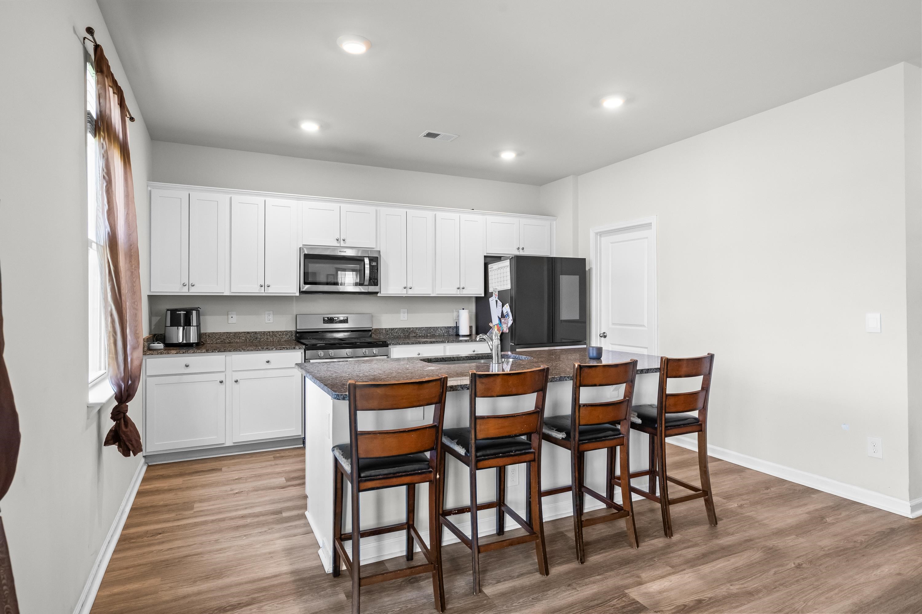304 Picnic Basket Pl. Property Photo 17