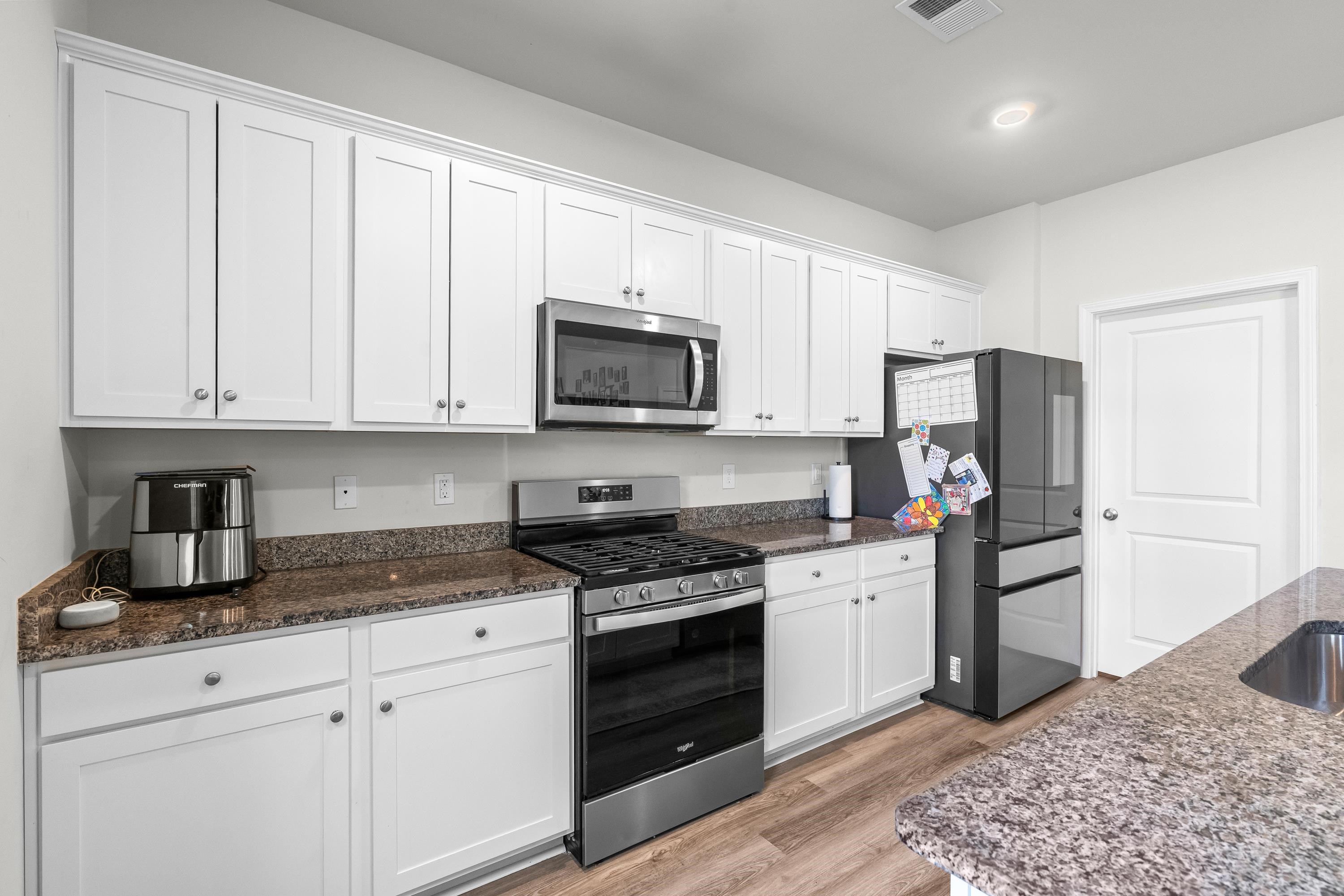 304 Picnic Basket Pl. Property Photo 19