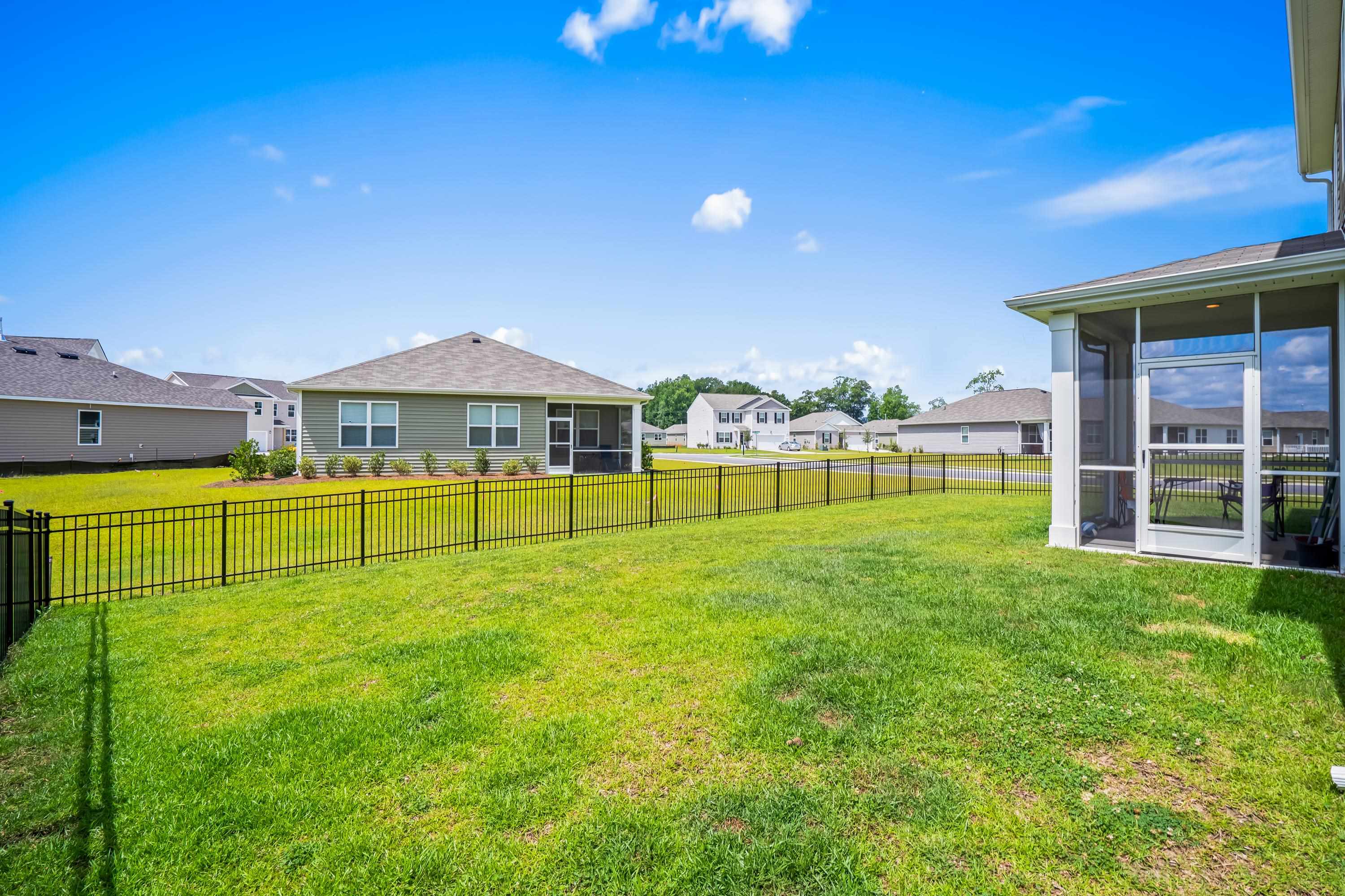 304 Picnic Basket Pl. Property Photo 39