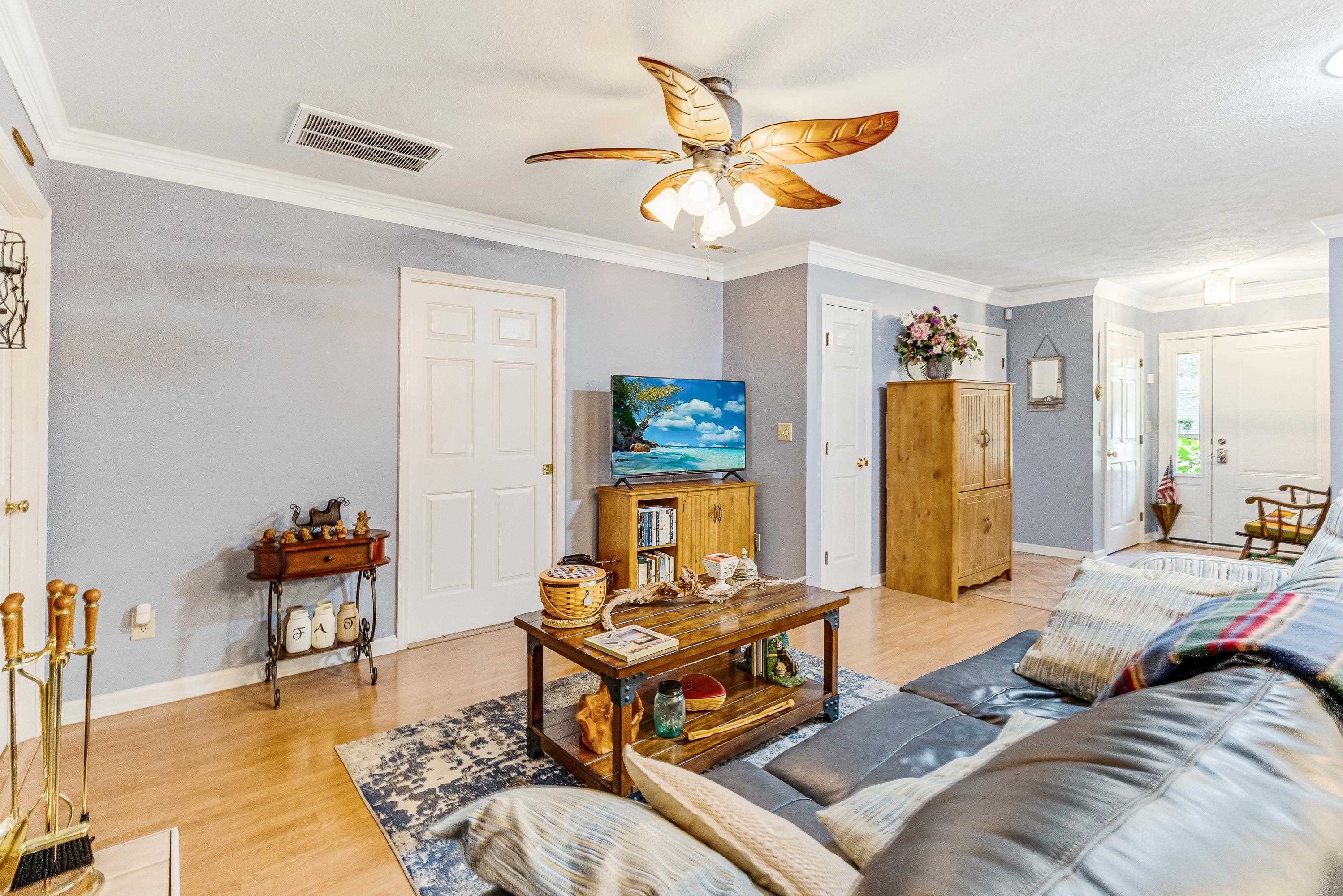 5 Topsail Ct. Property Photo 8