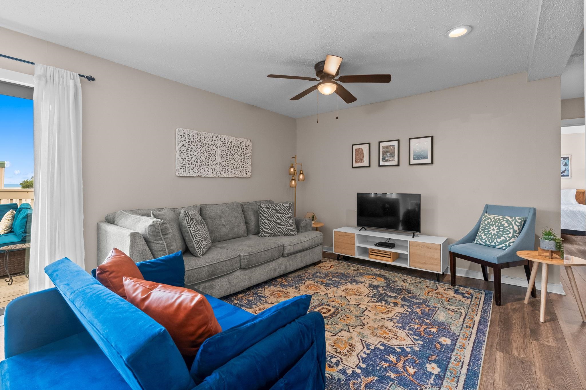 9661 Shore Dr. Property Photo 6
