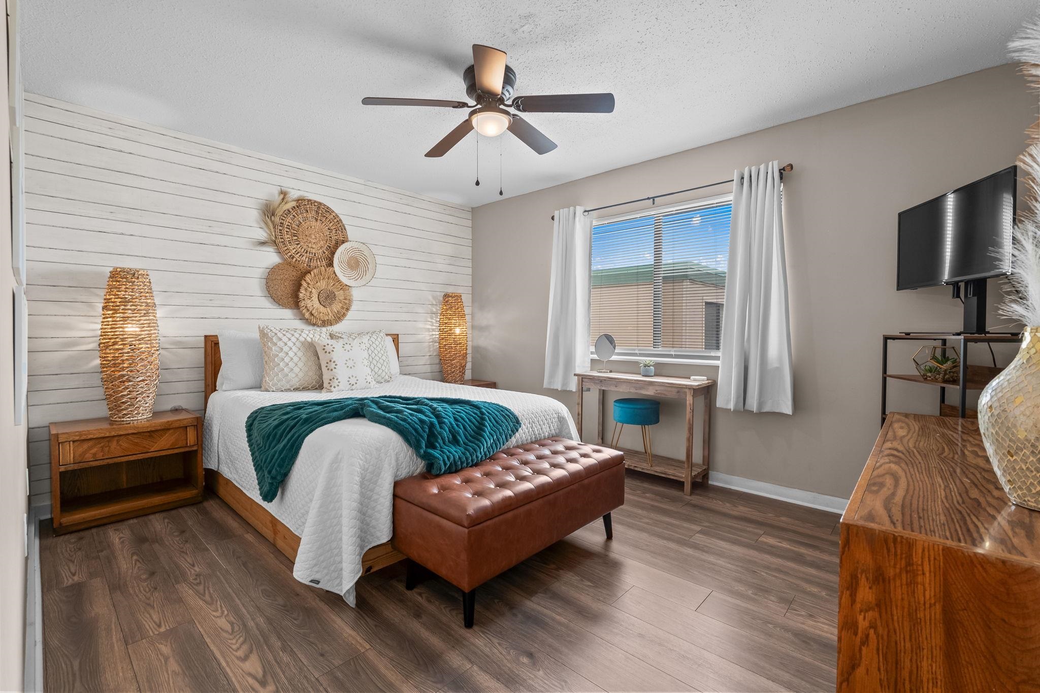 9661 Shore Dr. Property Photo 13