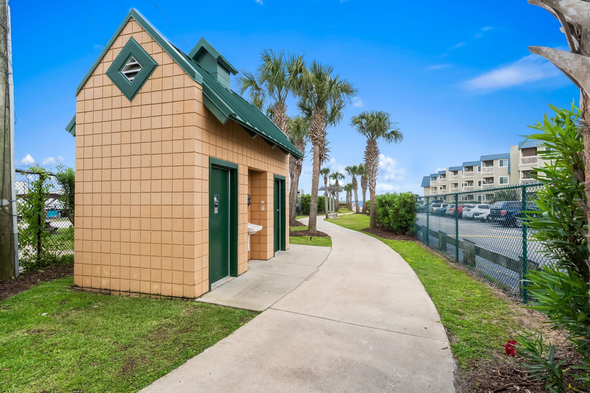 9661 Shore Dr. Property Photo 31