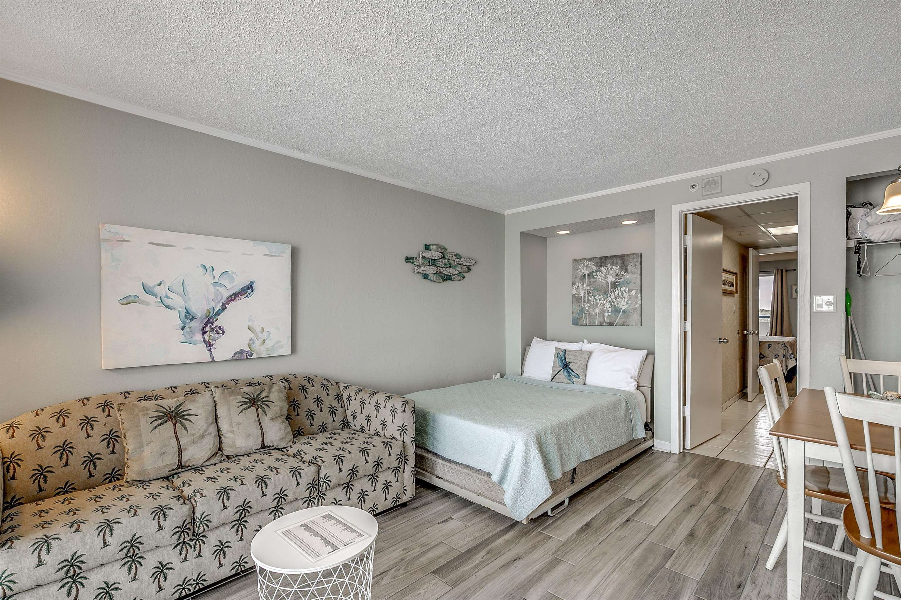 2300 N Ocean Blvd. Property Photo 11