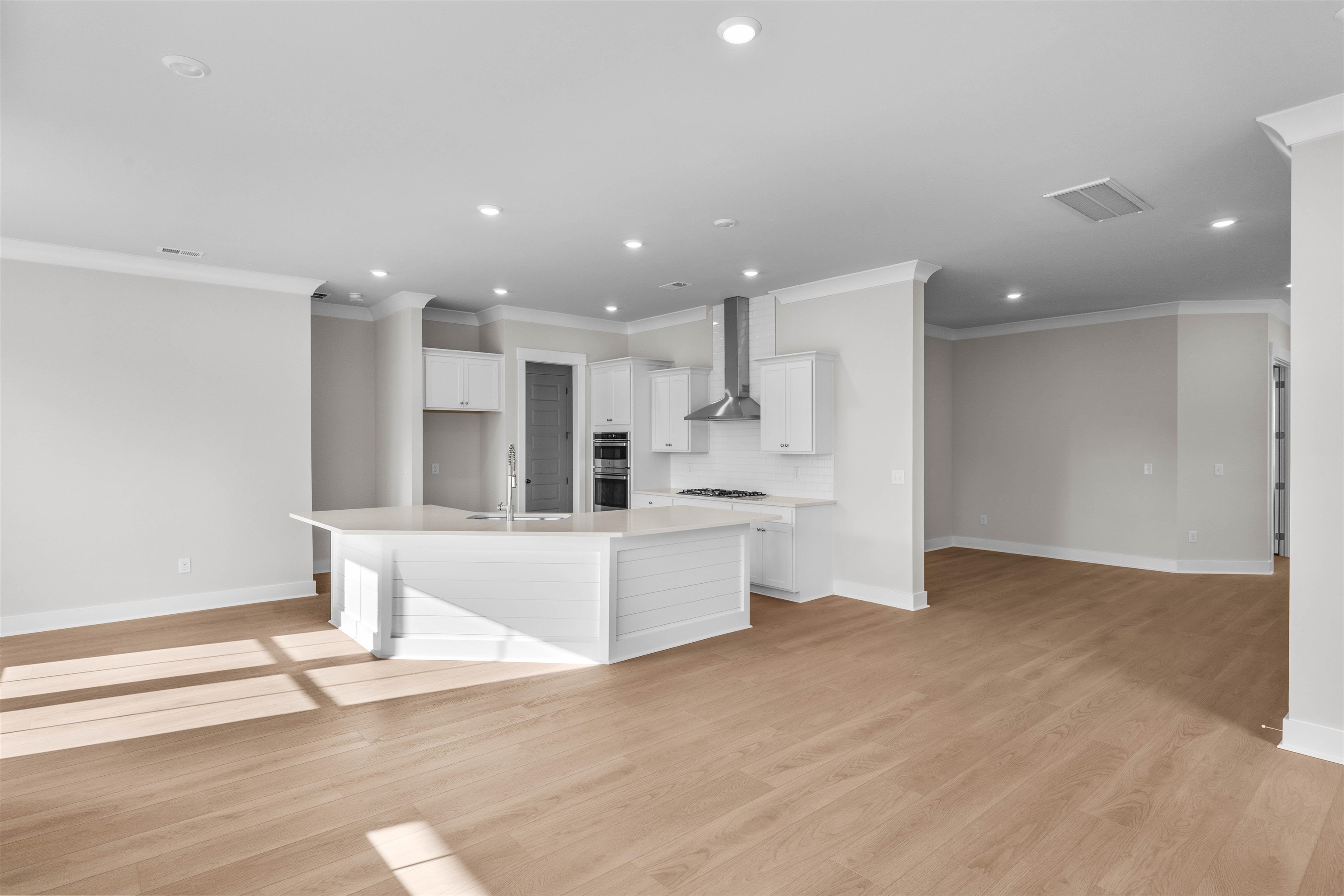 230 Atlantic Breeze St. Property Photo 17