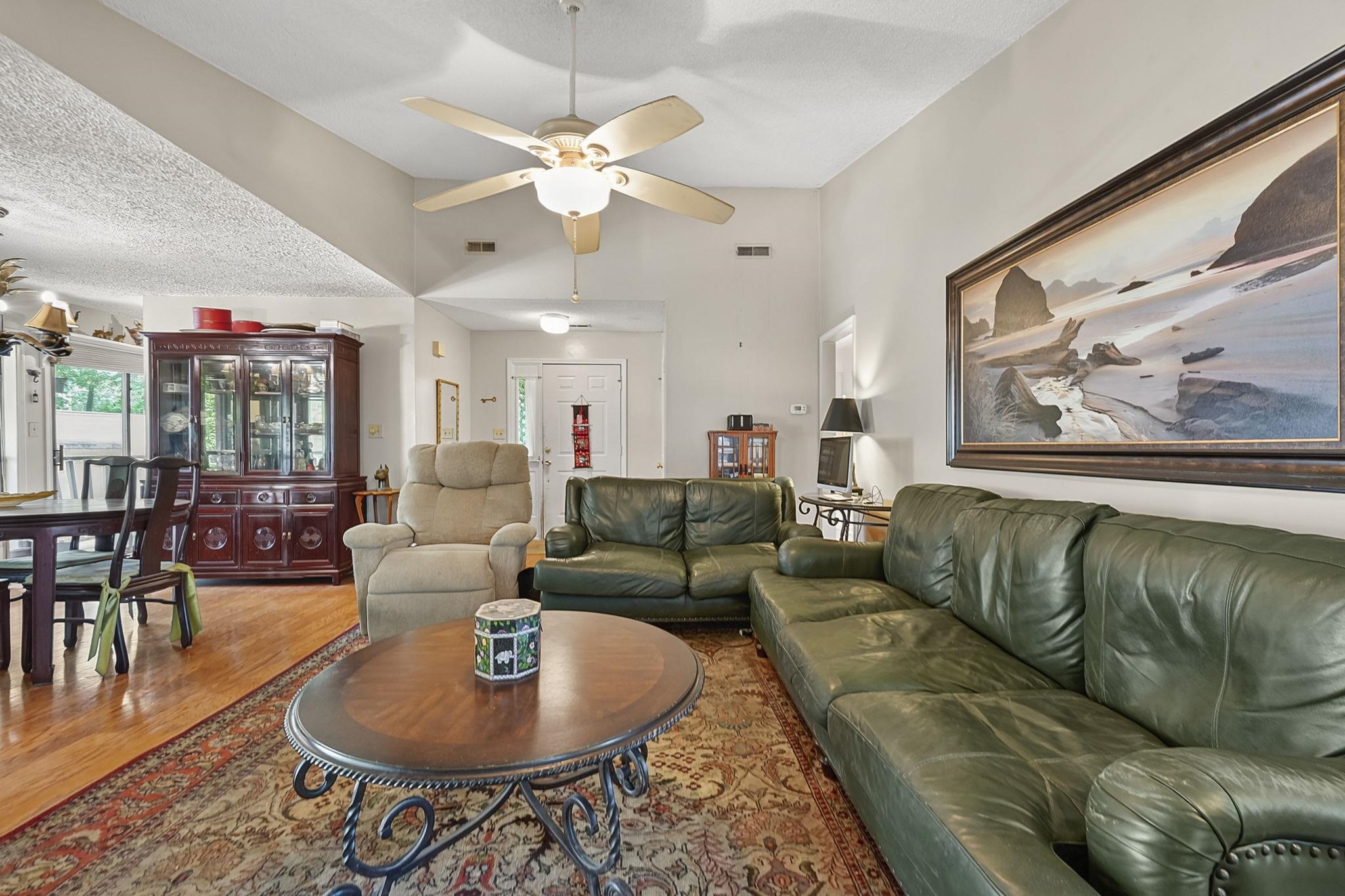 814 Willow Trace Property Photo 7