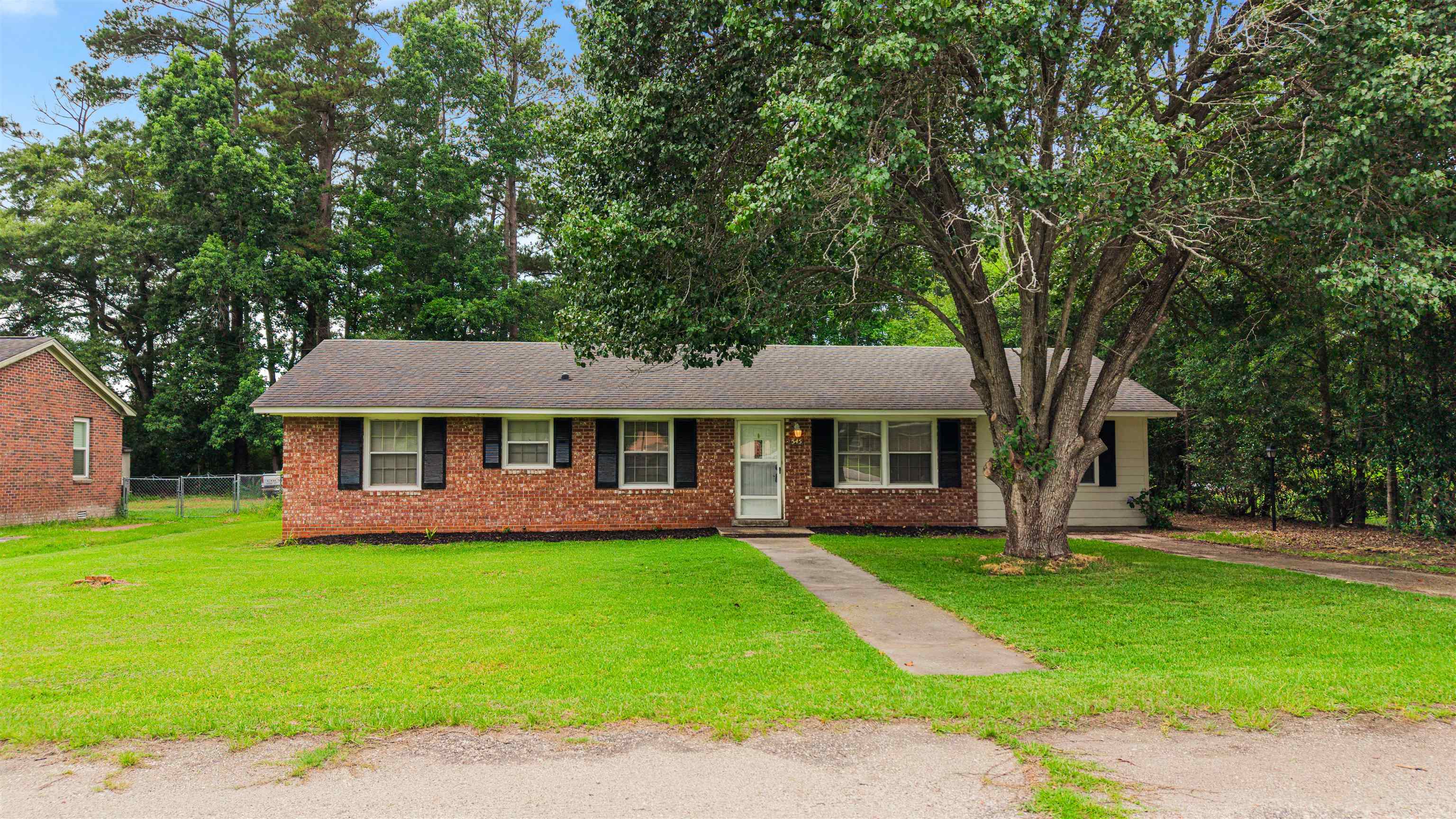 545 Hickory Ave. Property Photo 1