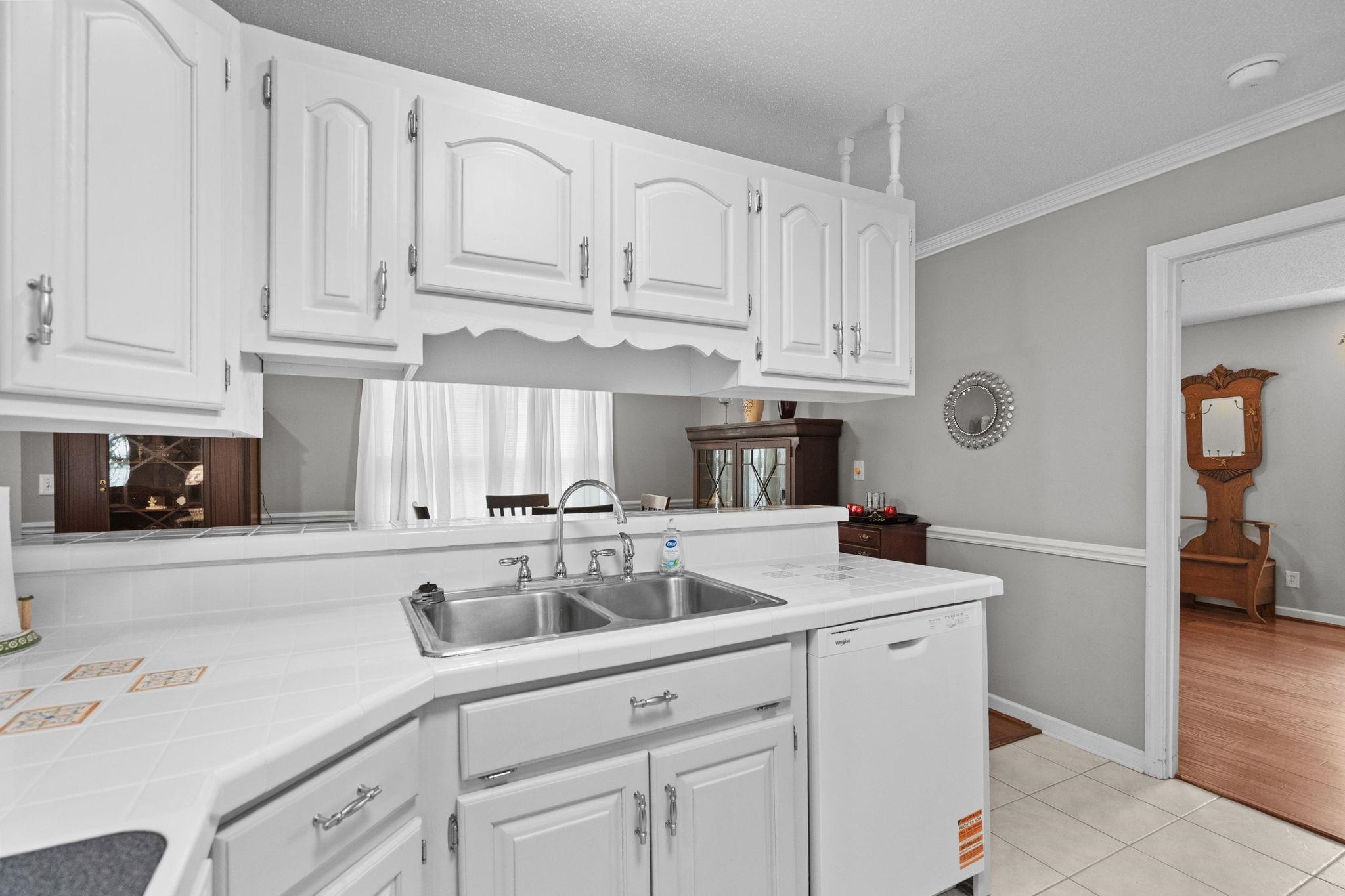 125 Fox Glen Dr. Property Photo 20