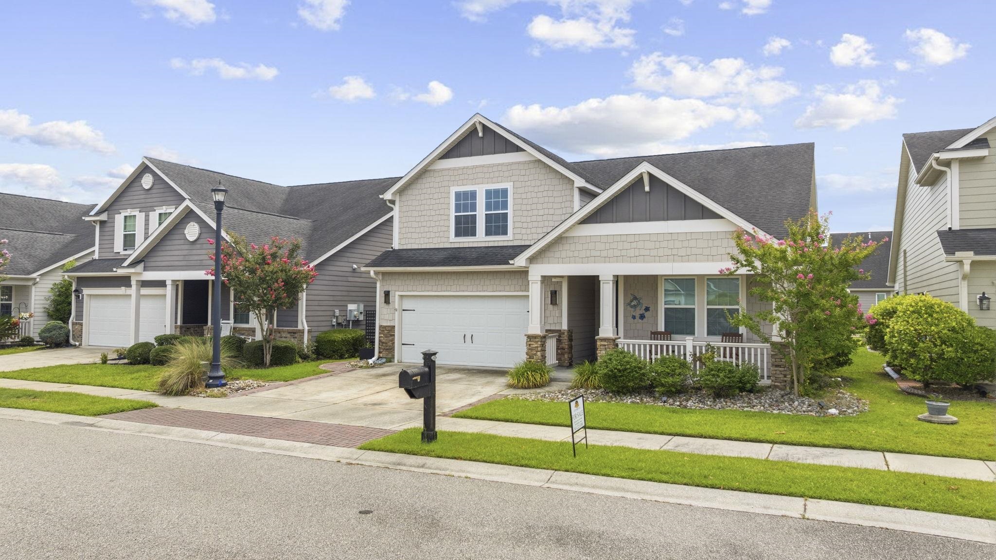 1758 Legacy Loop Property Photo 3
