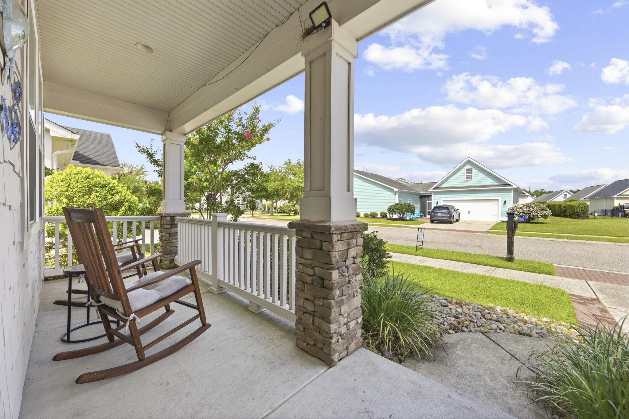 1758 Legacy Loop Property Photo 4